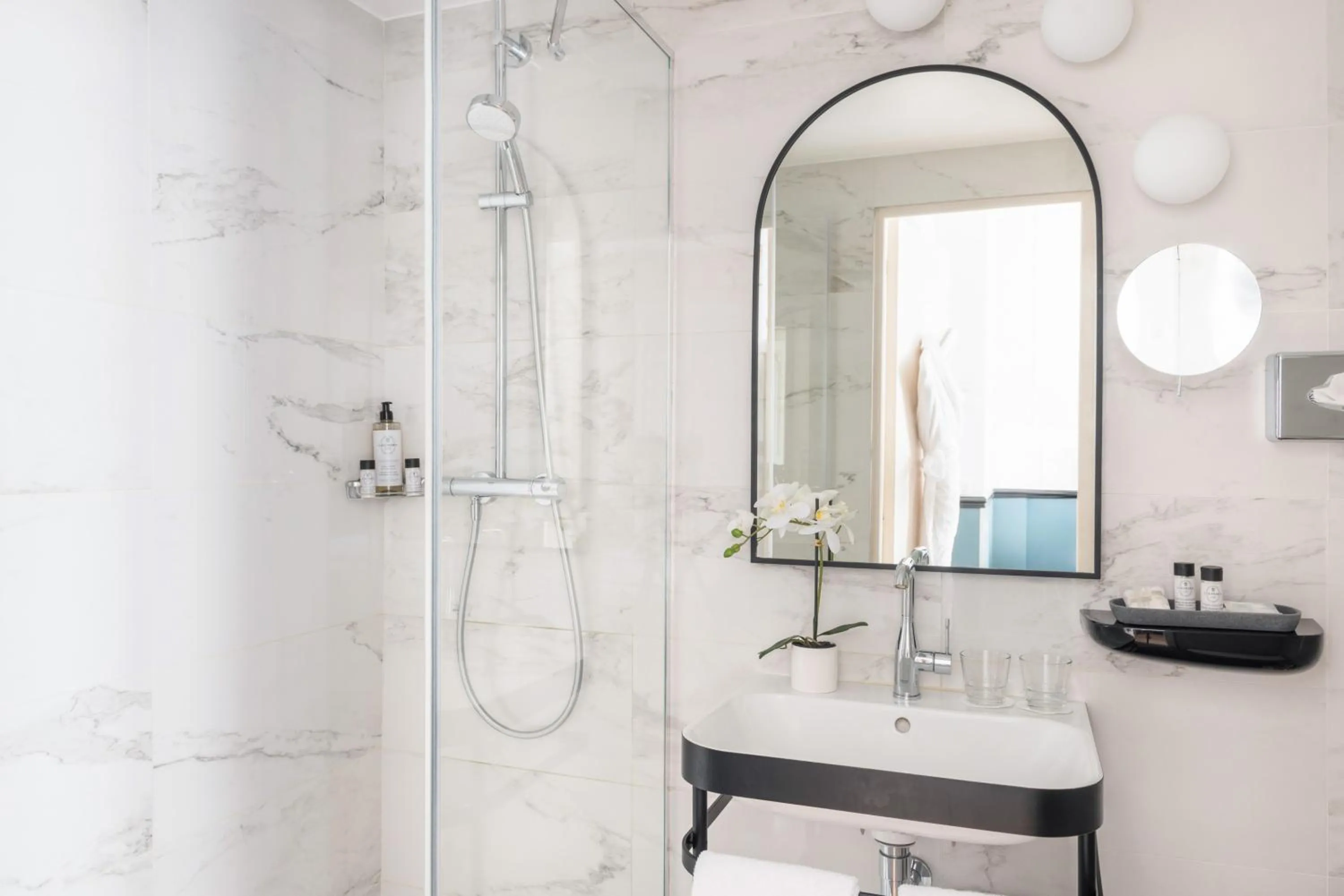 Bathroom in Hotel Malte - Astotel