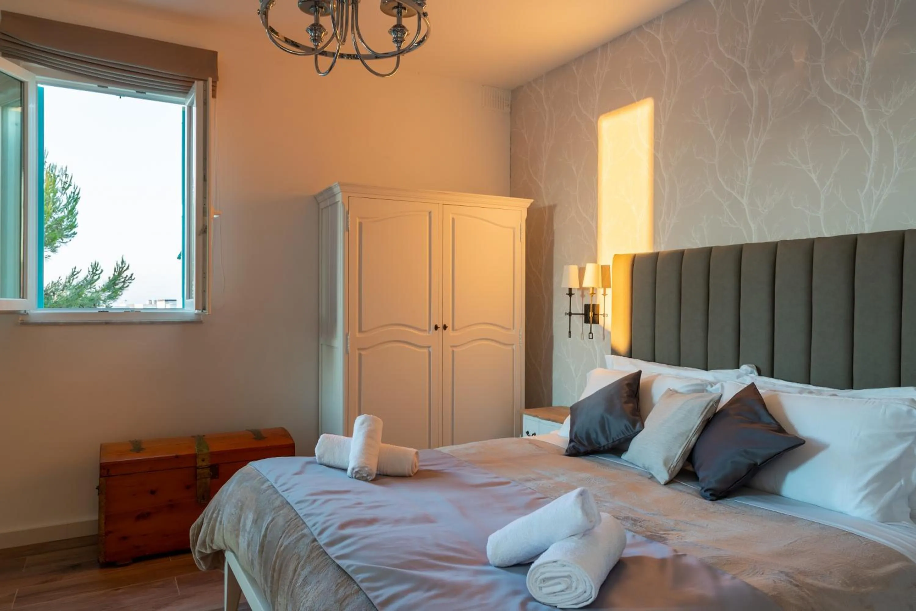 Bedroom, Bed in MYN in Rabat