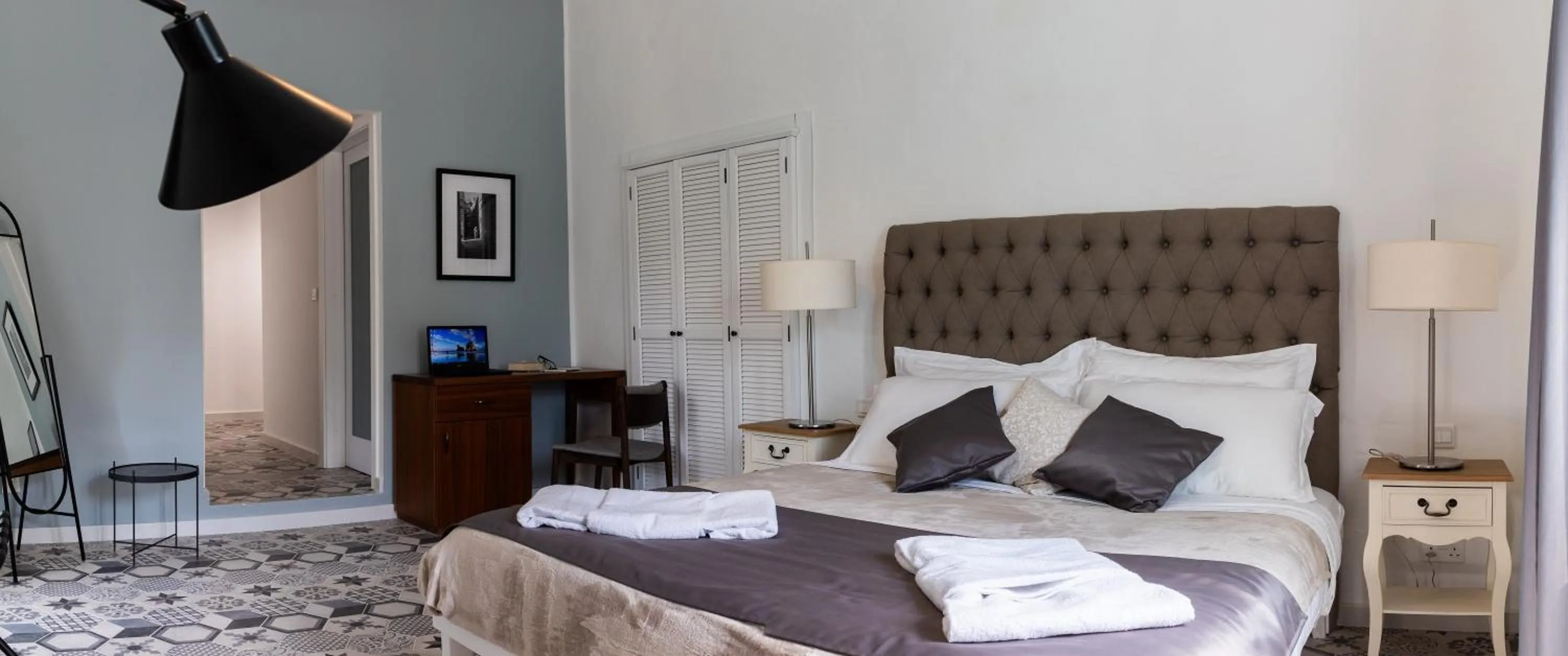 Photo of the whole room, Bed in MYN in Rabat