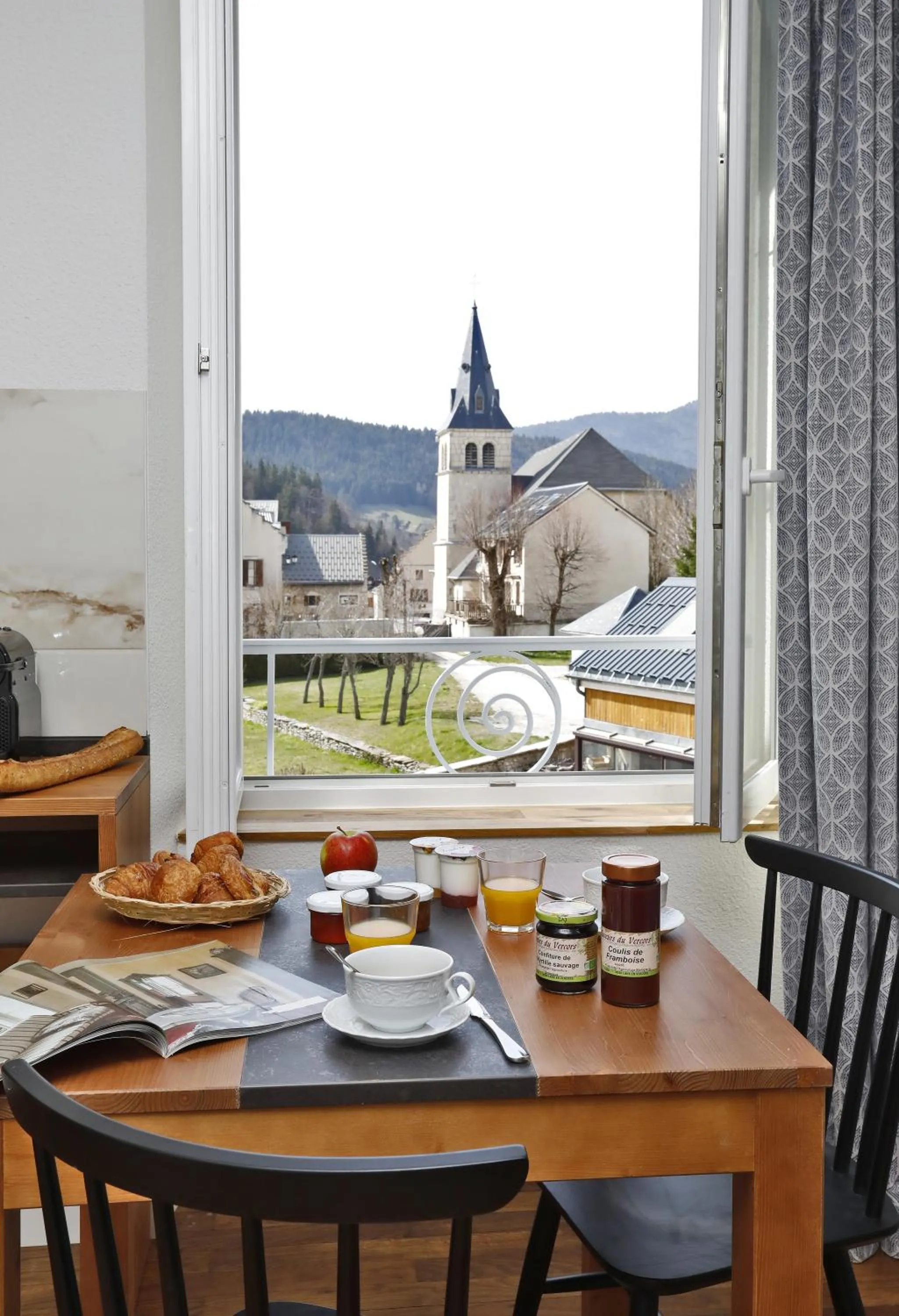 Garden view in RESIDENCE LE SPLENDID