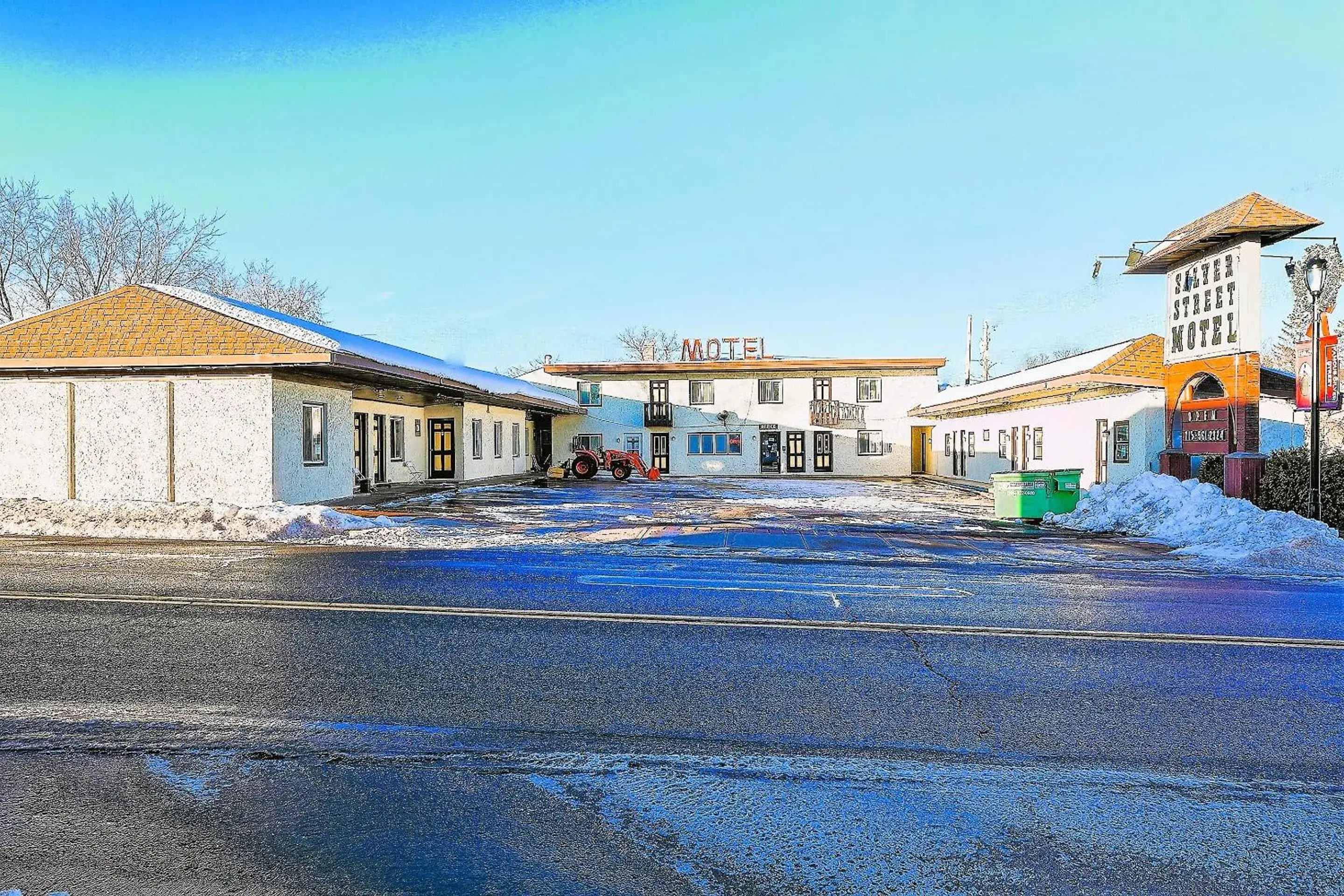 Love Hotels Silver Street by OYO at Hurley WI Love Hotels Silver Street by OYO at Hurley WI