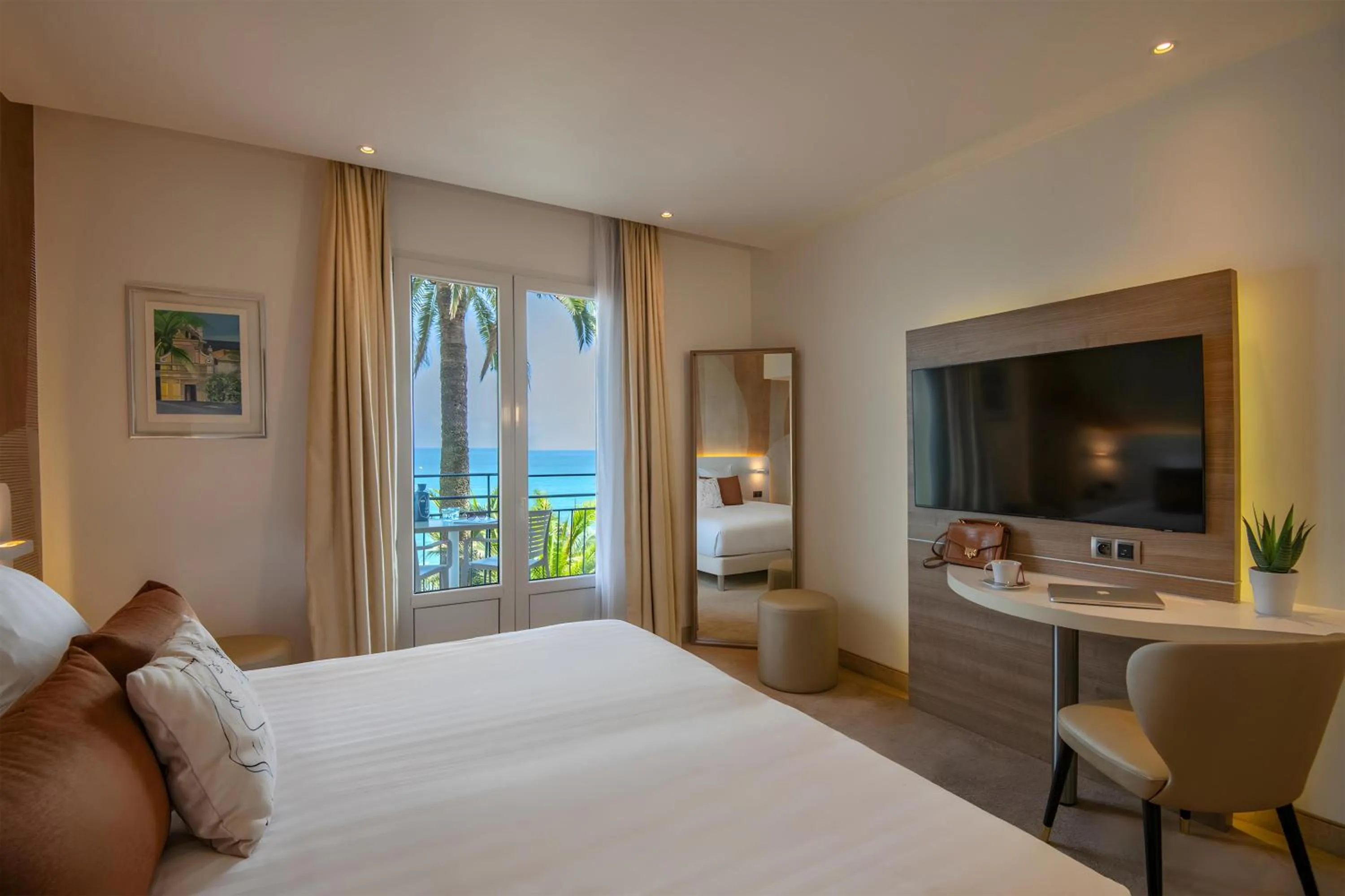 Bedroom, Bed in Best Western Premier Hotel Prince de Galles