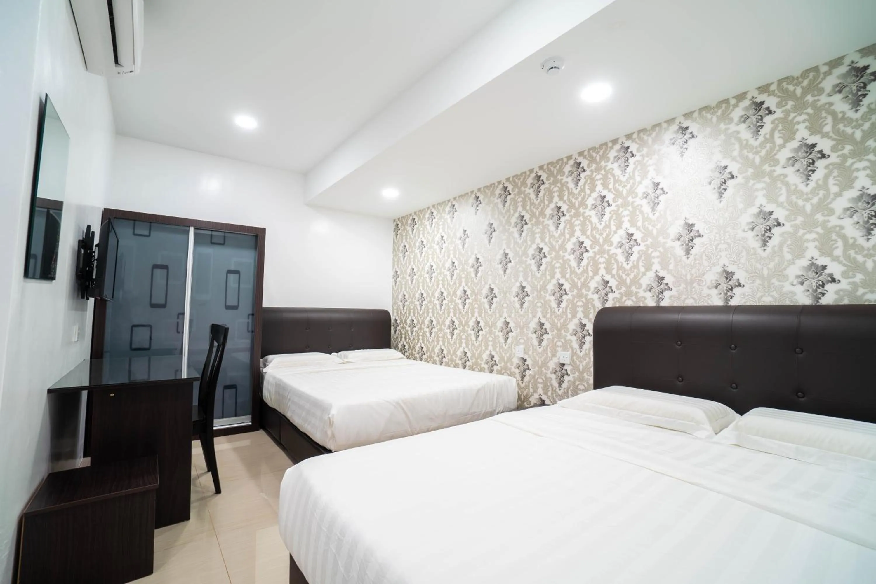 Photo of the whole room, Bed in Crystal Garden Hotel - Tasik Selatan
