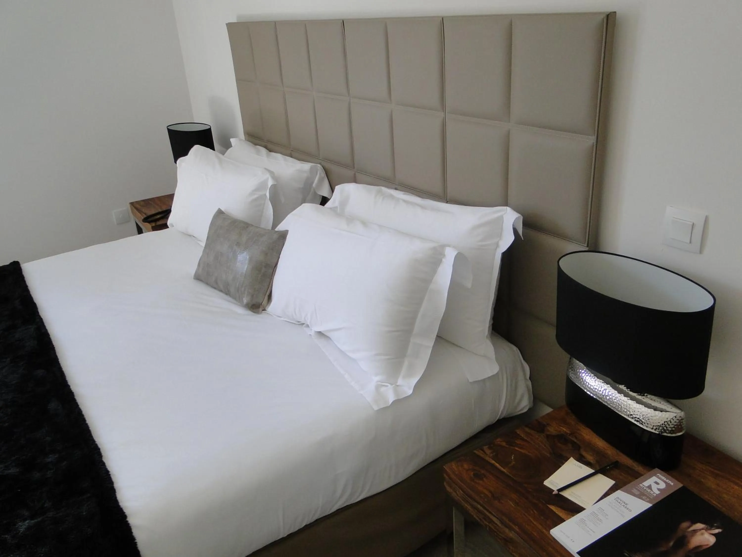 Bed in Hôtel La Villa Cap d’Antibes