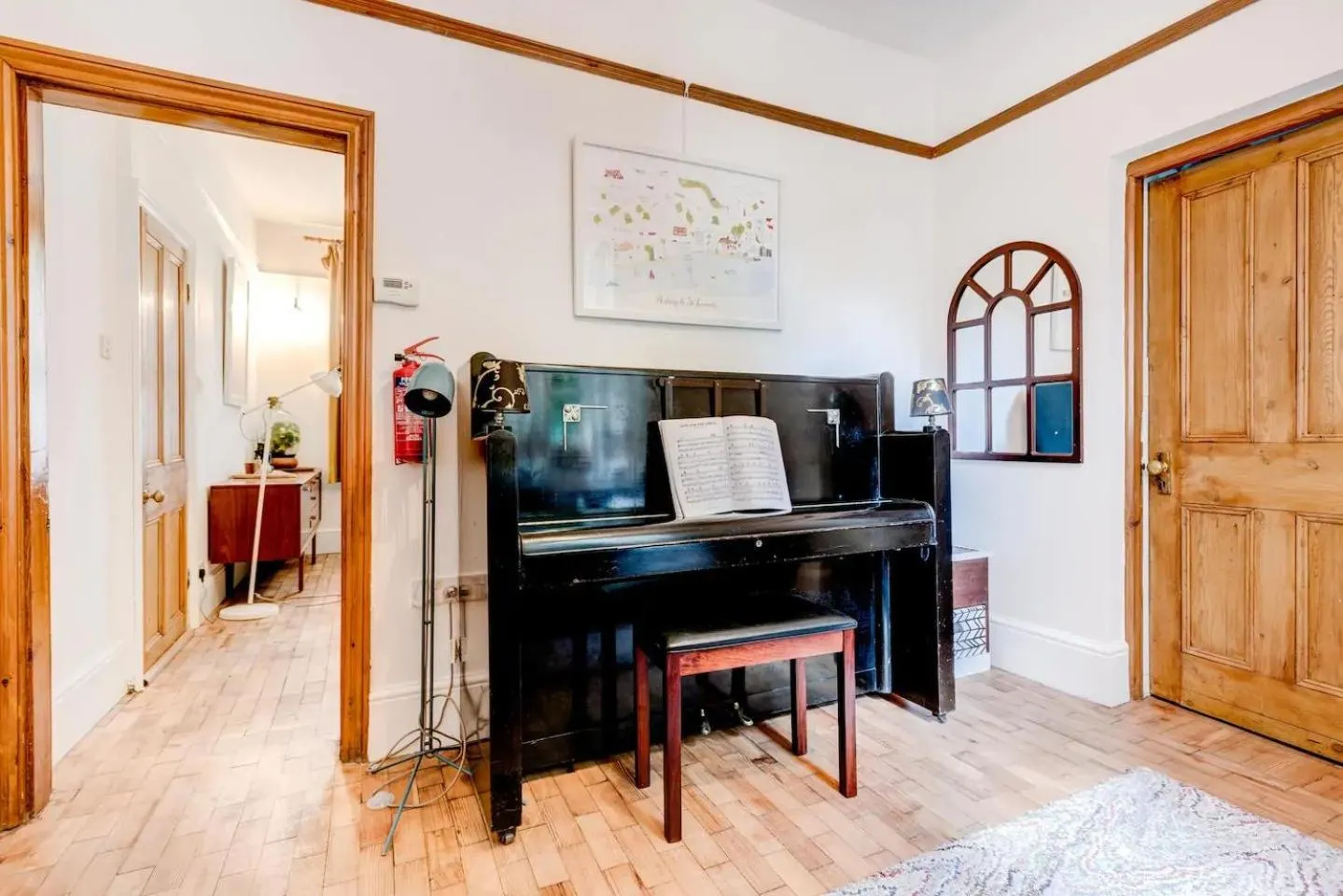 Decorative detail in The Writers Retreat- Hastings