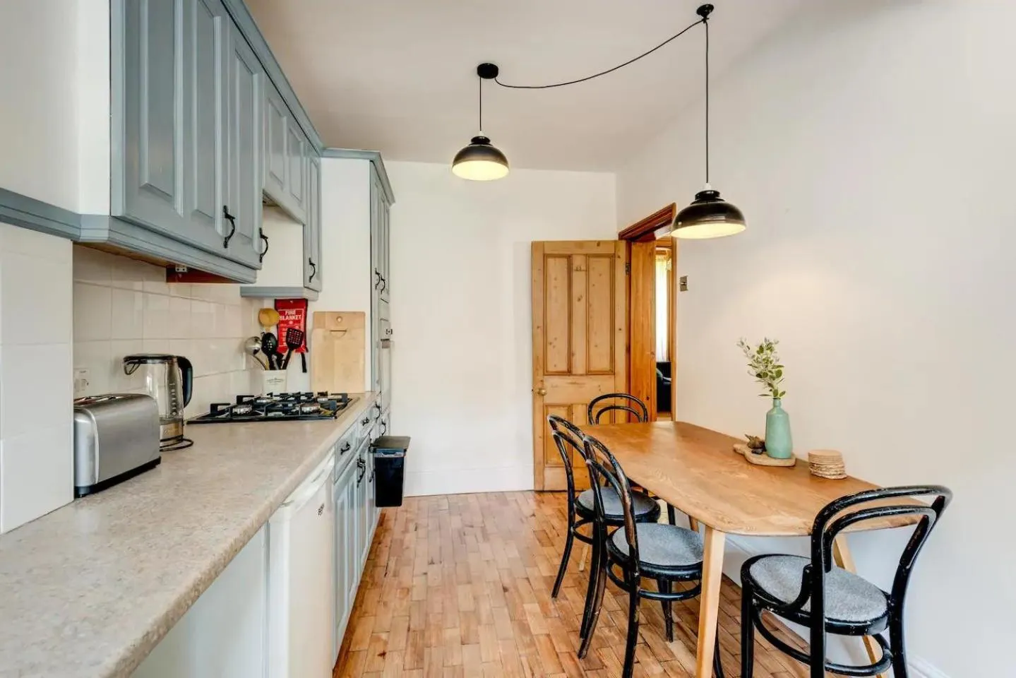 Kitchen or kitchenette in The Writers Retreat- Hastings