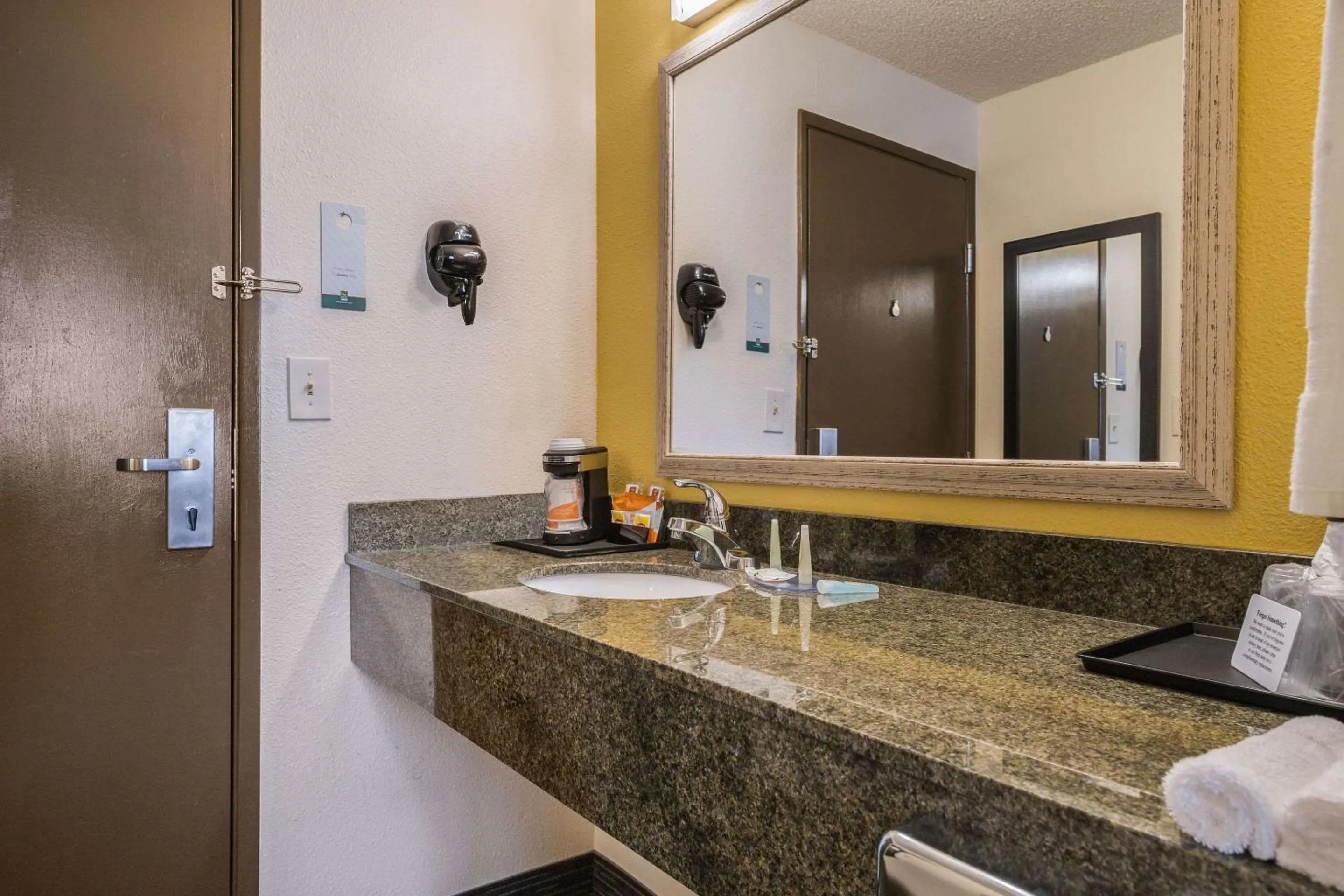 Photo of the whole room in Quality Inn & Suites Silverdale Bangor-Keyport