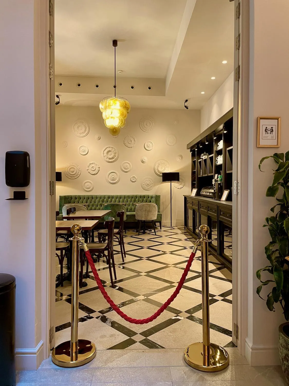 Breakfast in Hotel Basilica