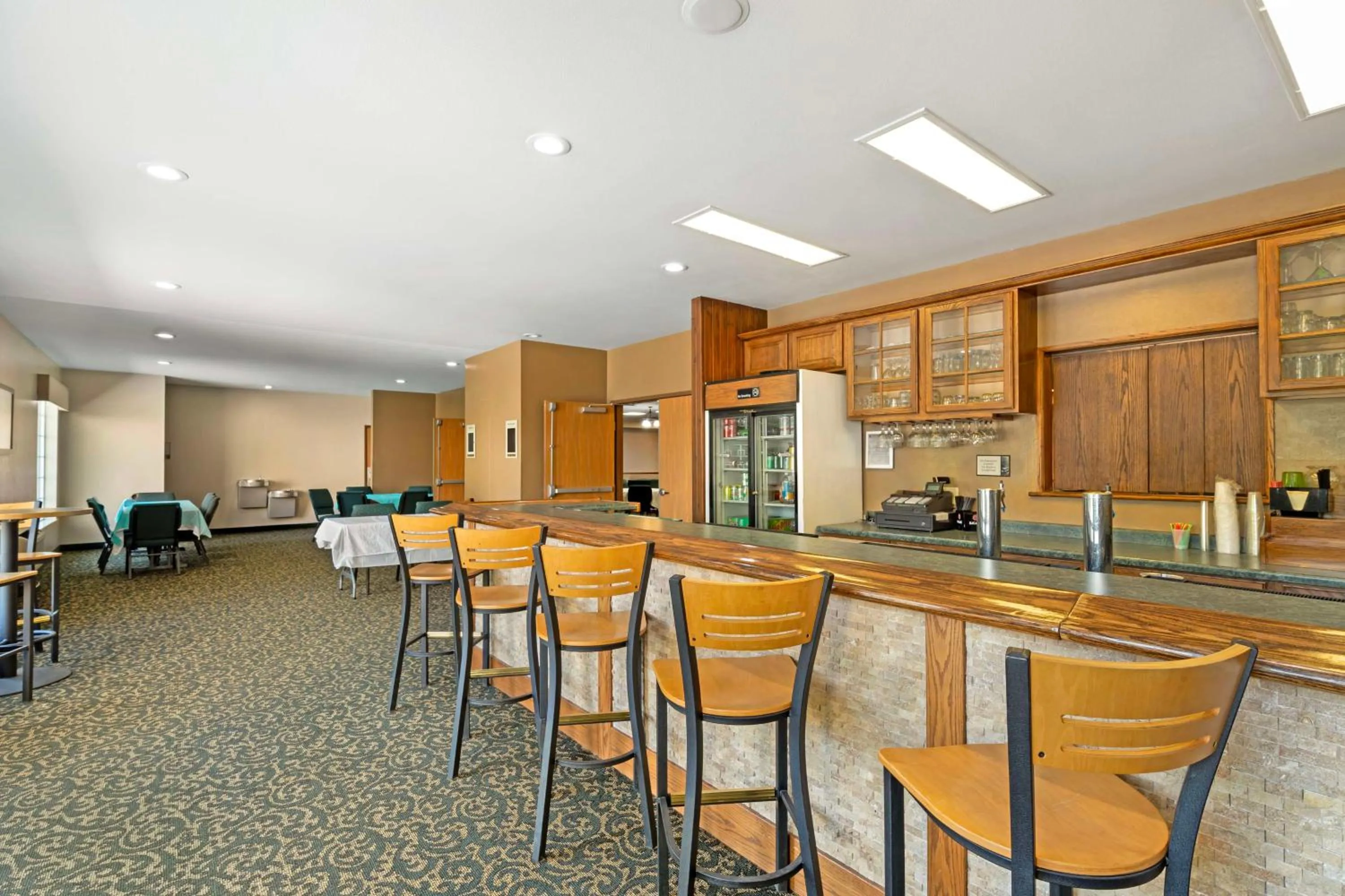 Lounge or bar in Best Western Wittenberg Inn