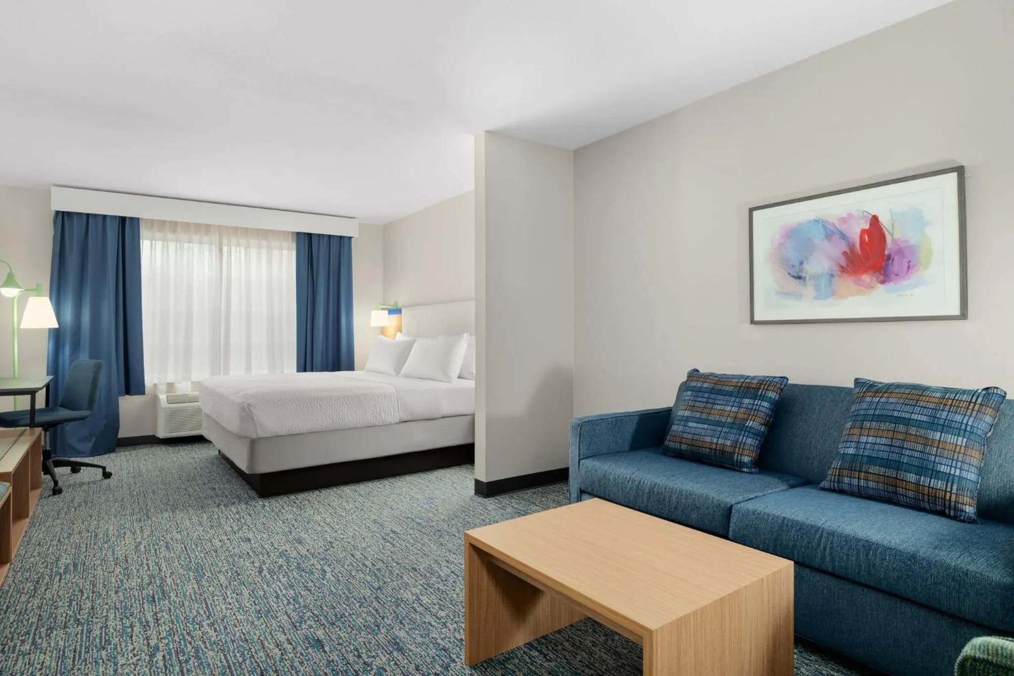 Photo of the whole room, Bed in Garner Hotel Madison - Huntsville Airport by IHG