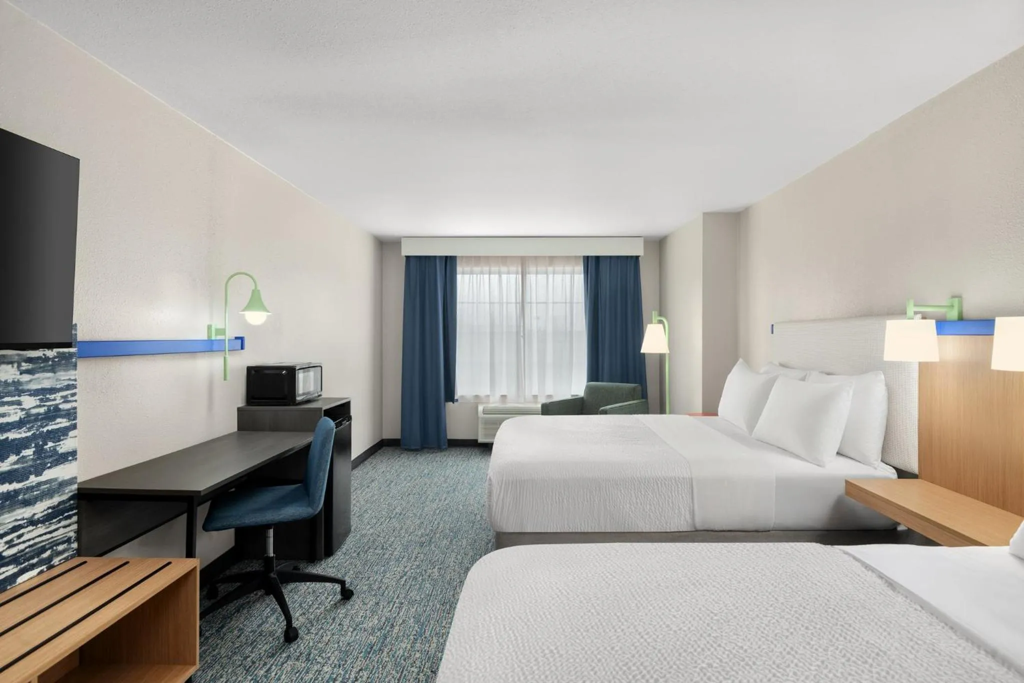 Photo of the whole room, Bed in Garner Hotel Madison - Huntsville Airport by IHG