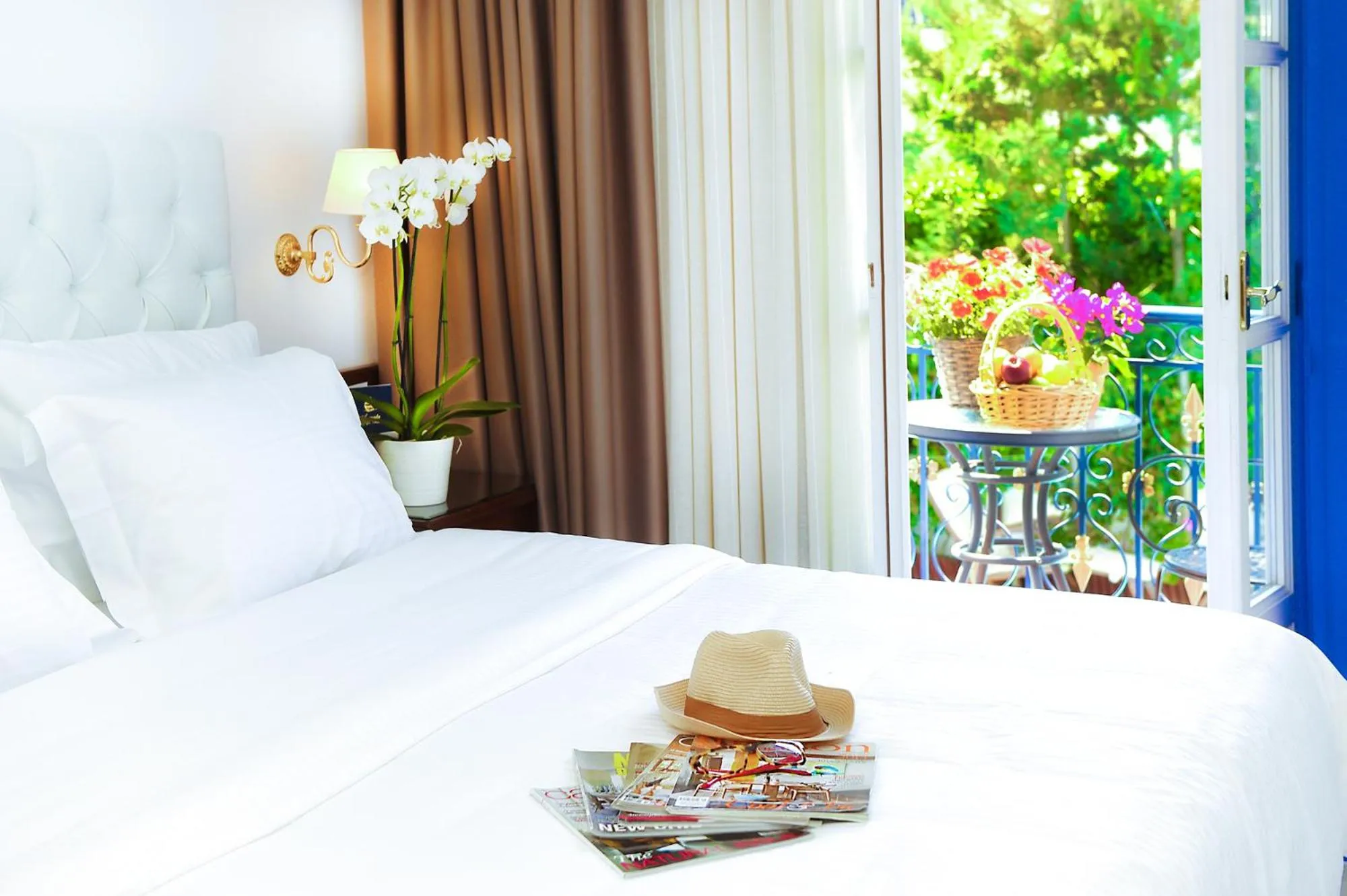 Bed in Armata Boutique Hotel