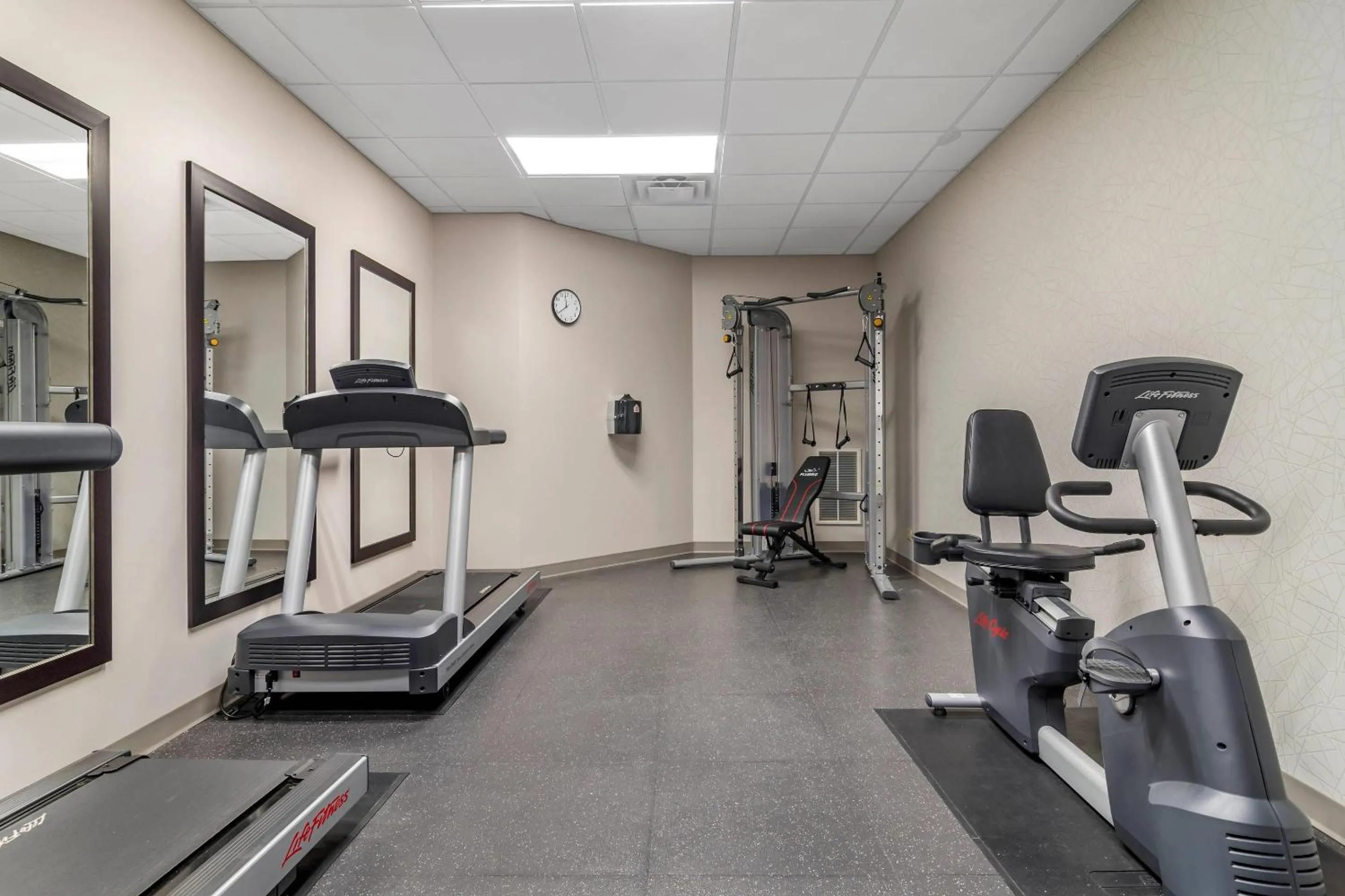 Fitness centre/facilities in Comfort Inn & Suites Calhoun South