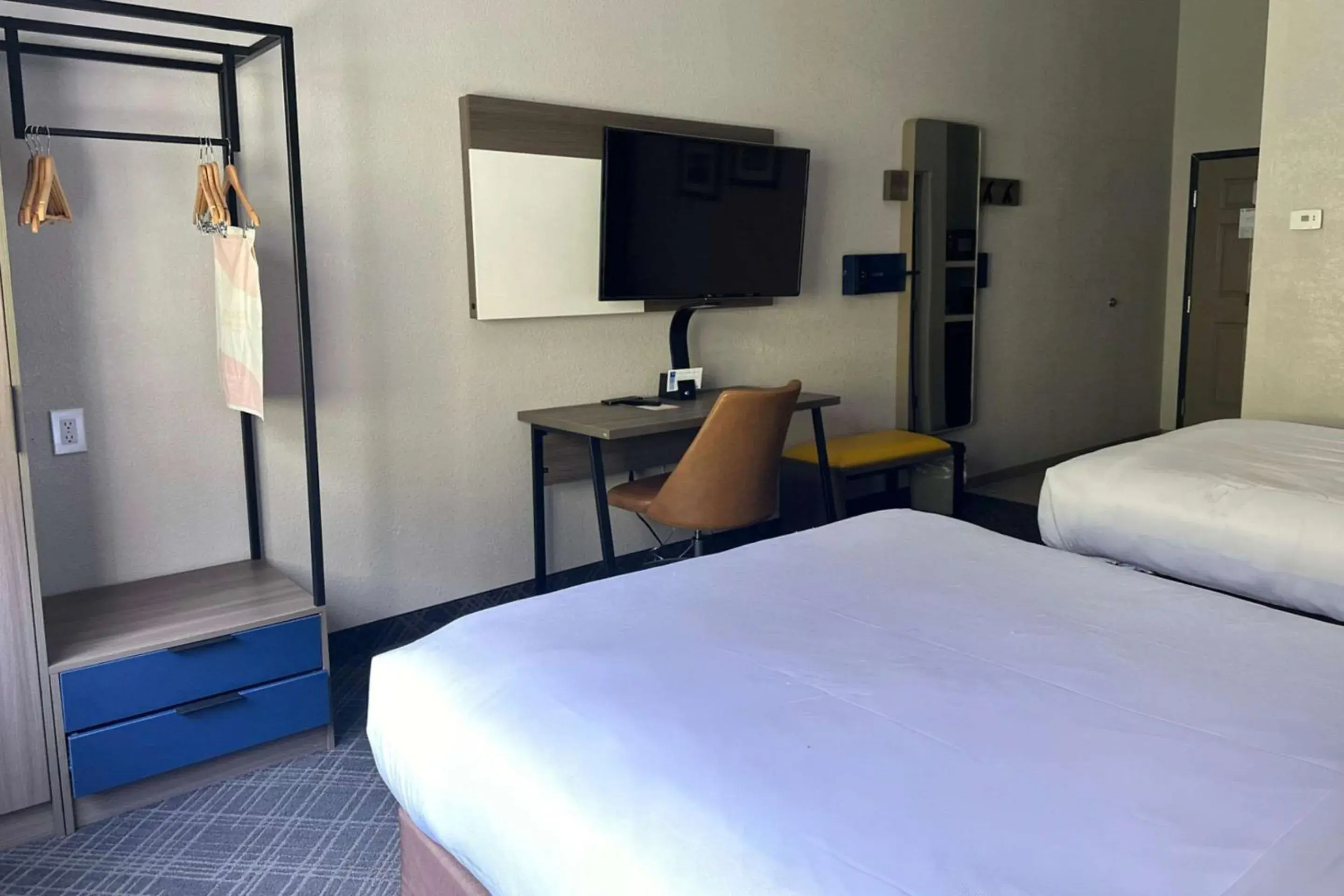 Bedroom, Bed in Comfort Inn & Suites Calhoun South Bedroom, Bed in Comfort Inn & Suites Calhoun South