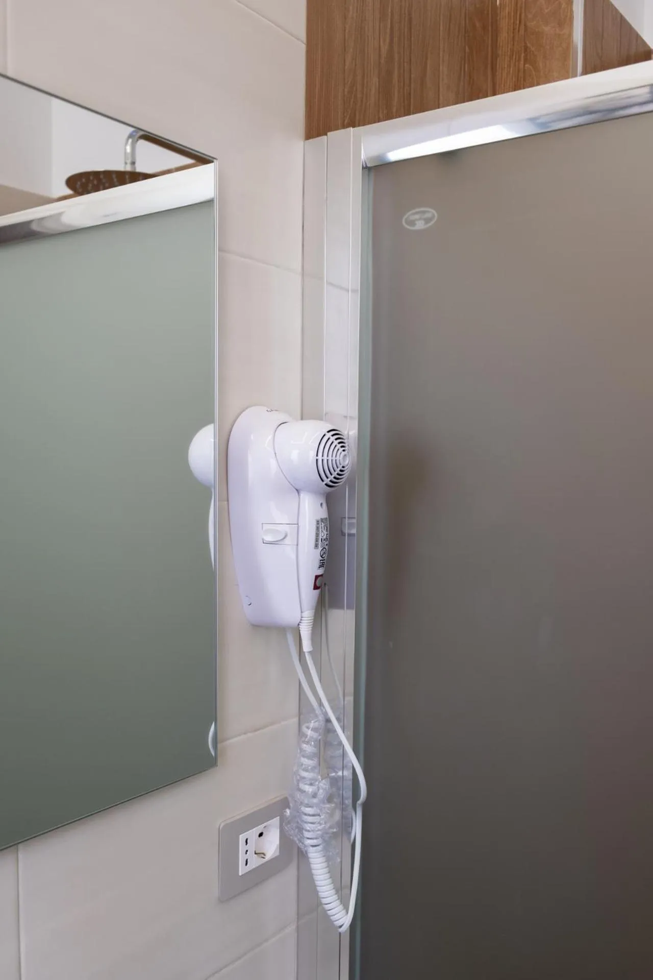 Shower in Domus Monasteire