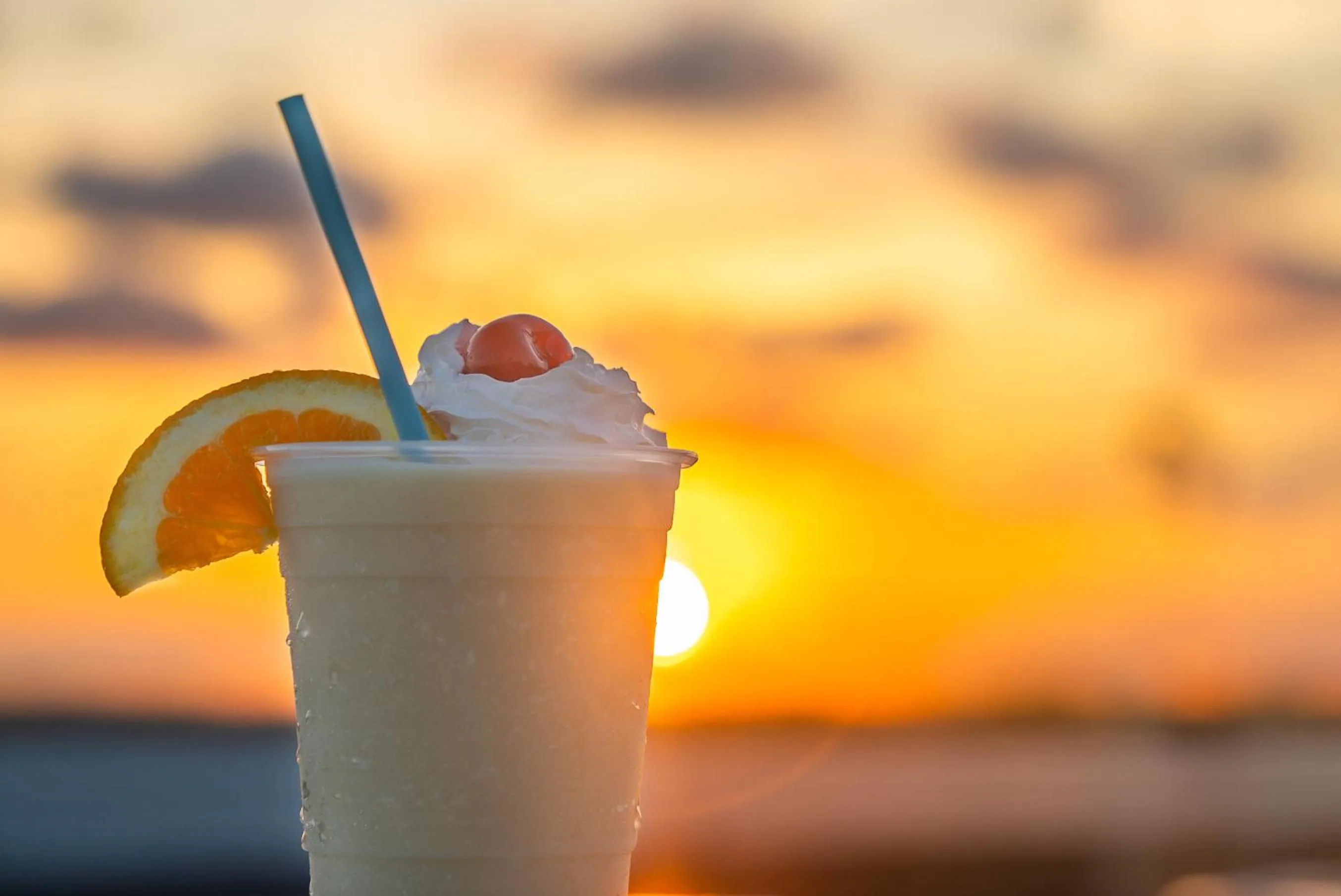 Lounge or bar in Thunderbird Beach Resort