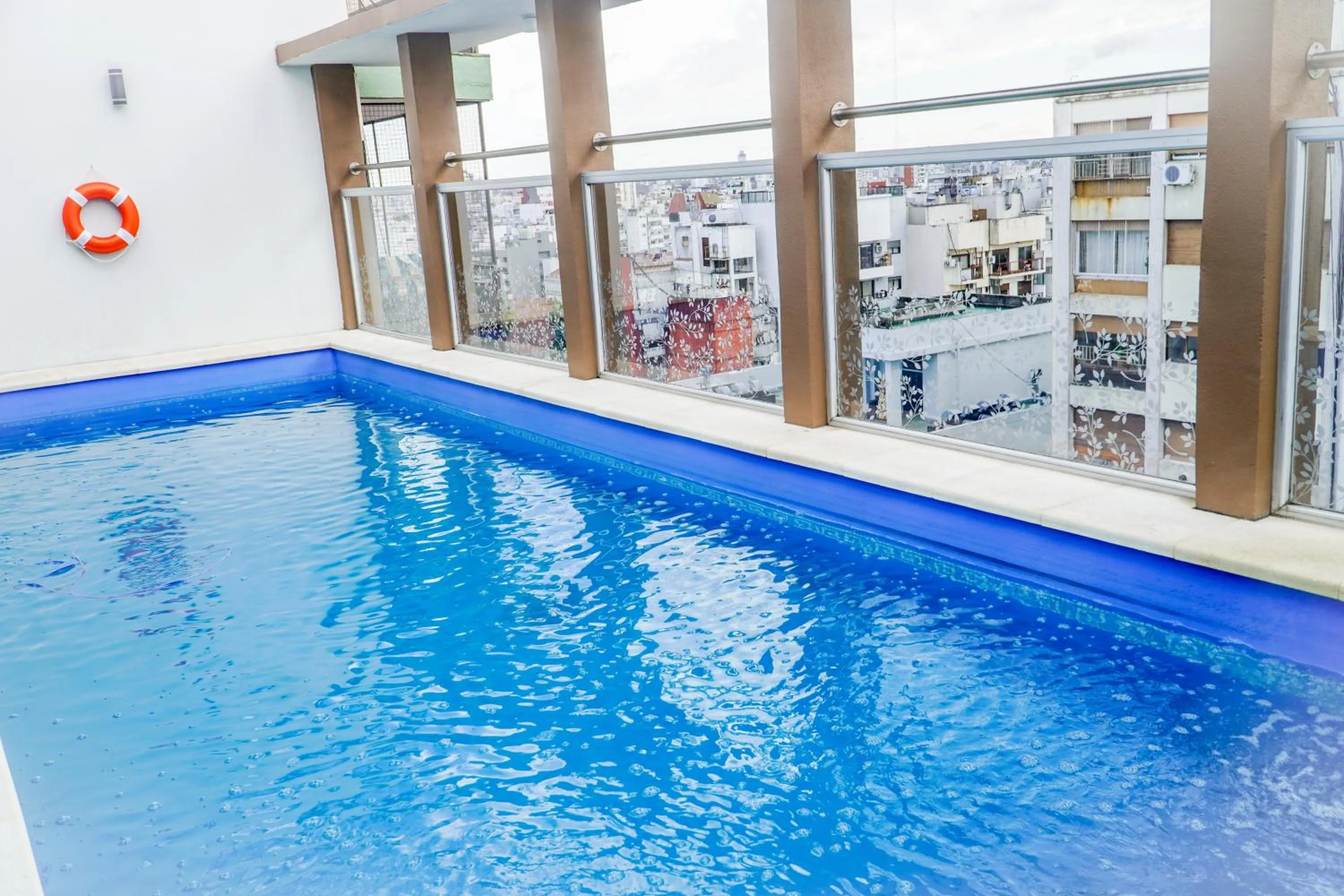 Swimming pool in Konke Buenos Aires Hotel