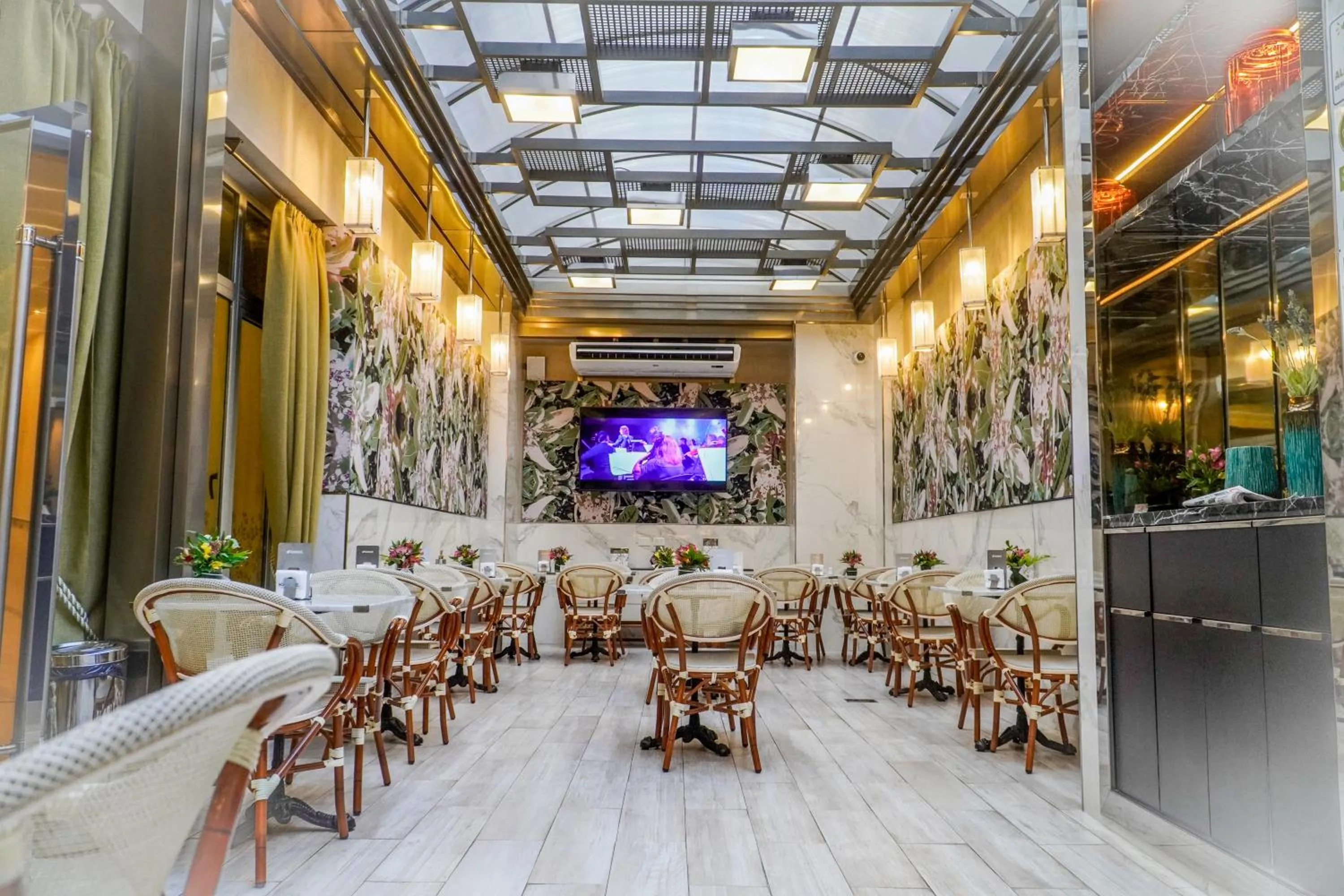 Restaurant/places to eat in Konke Buenos Aires Hotel