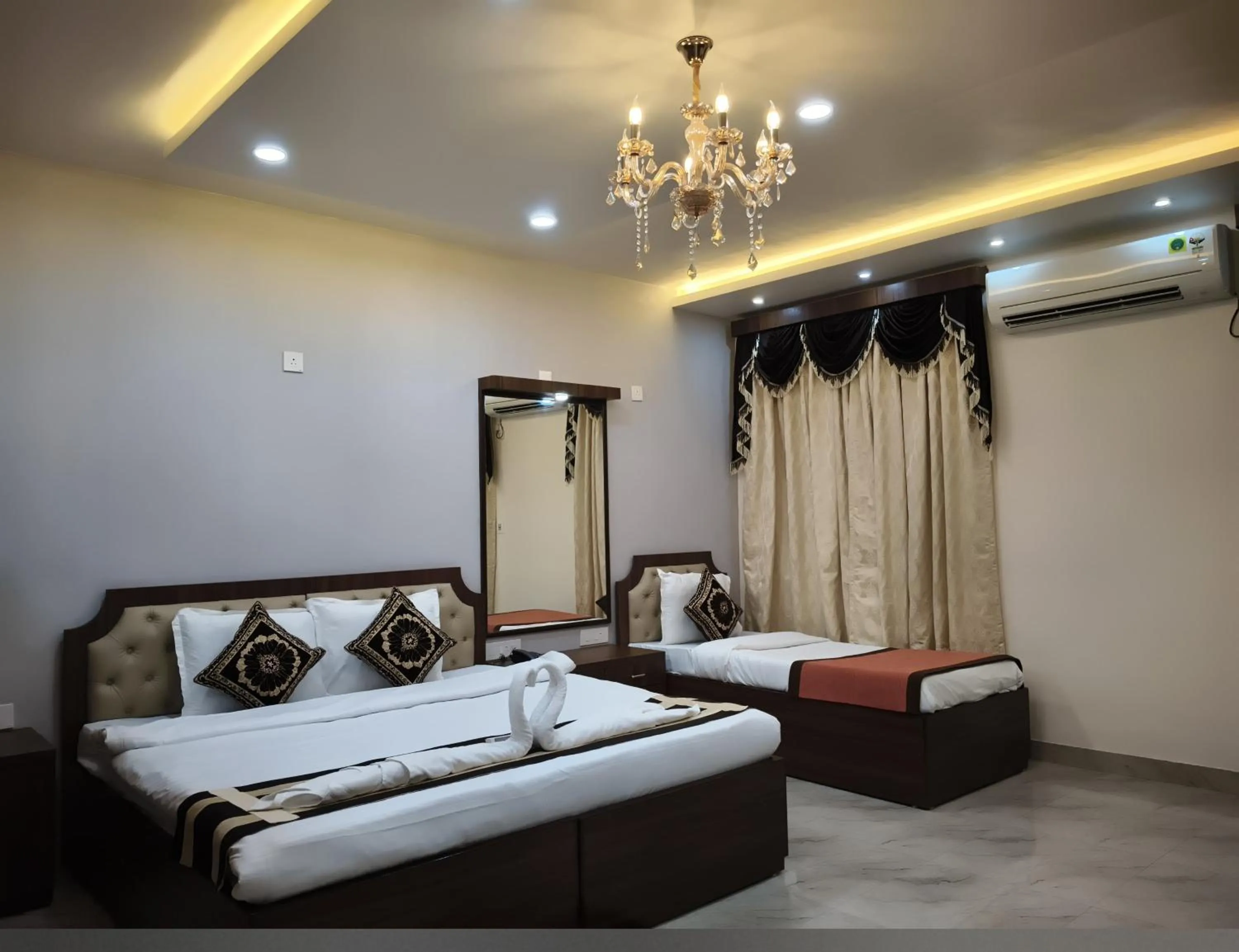 Bed in YMCA SEACOM INN