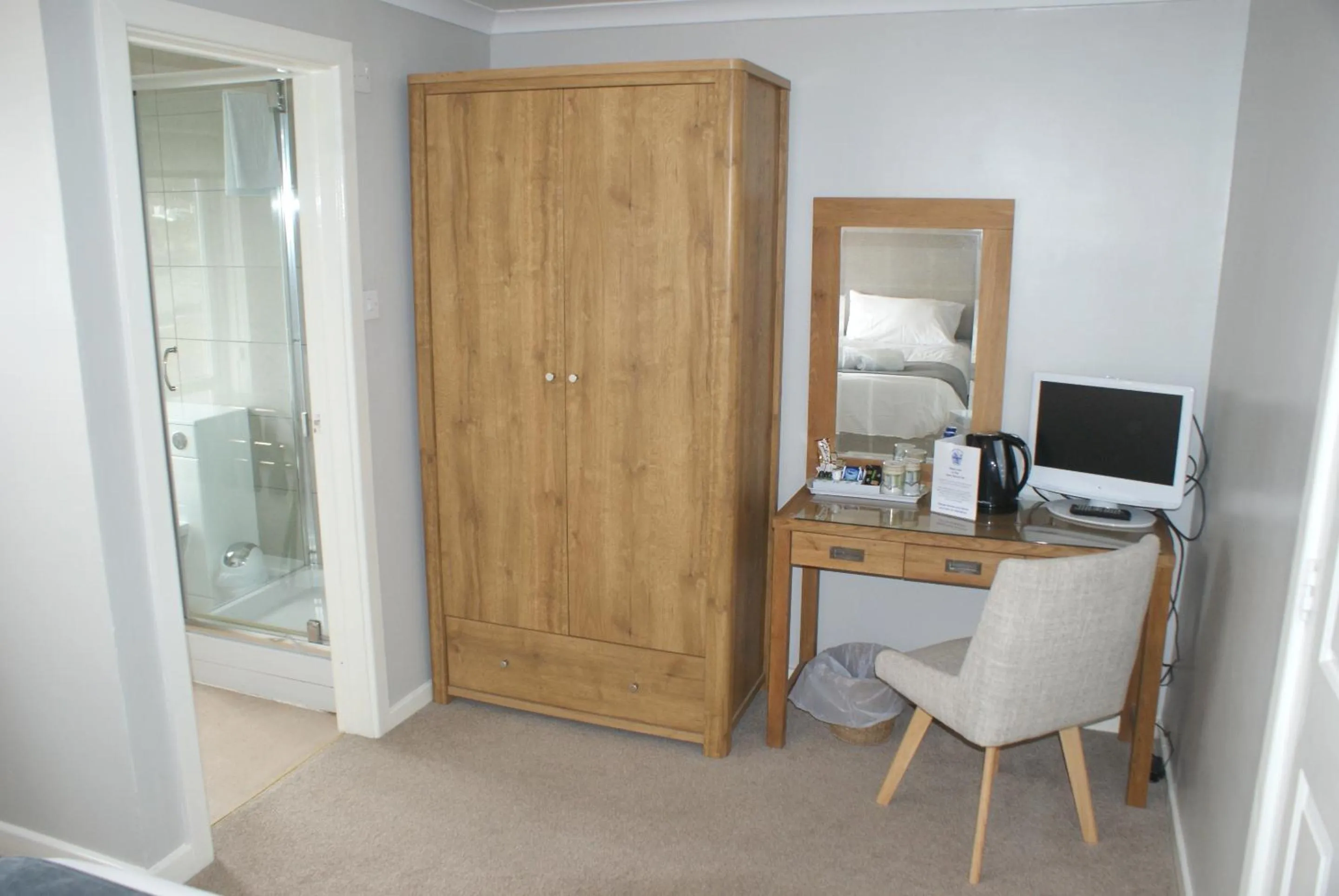 Bedroom in Ferry House Inn