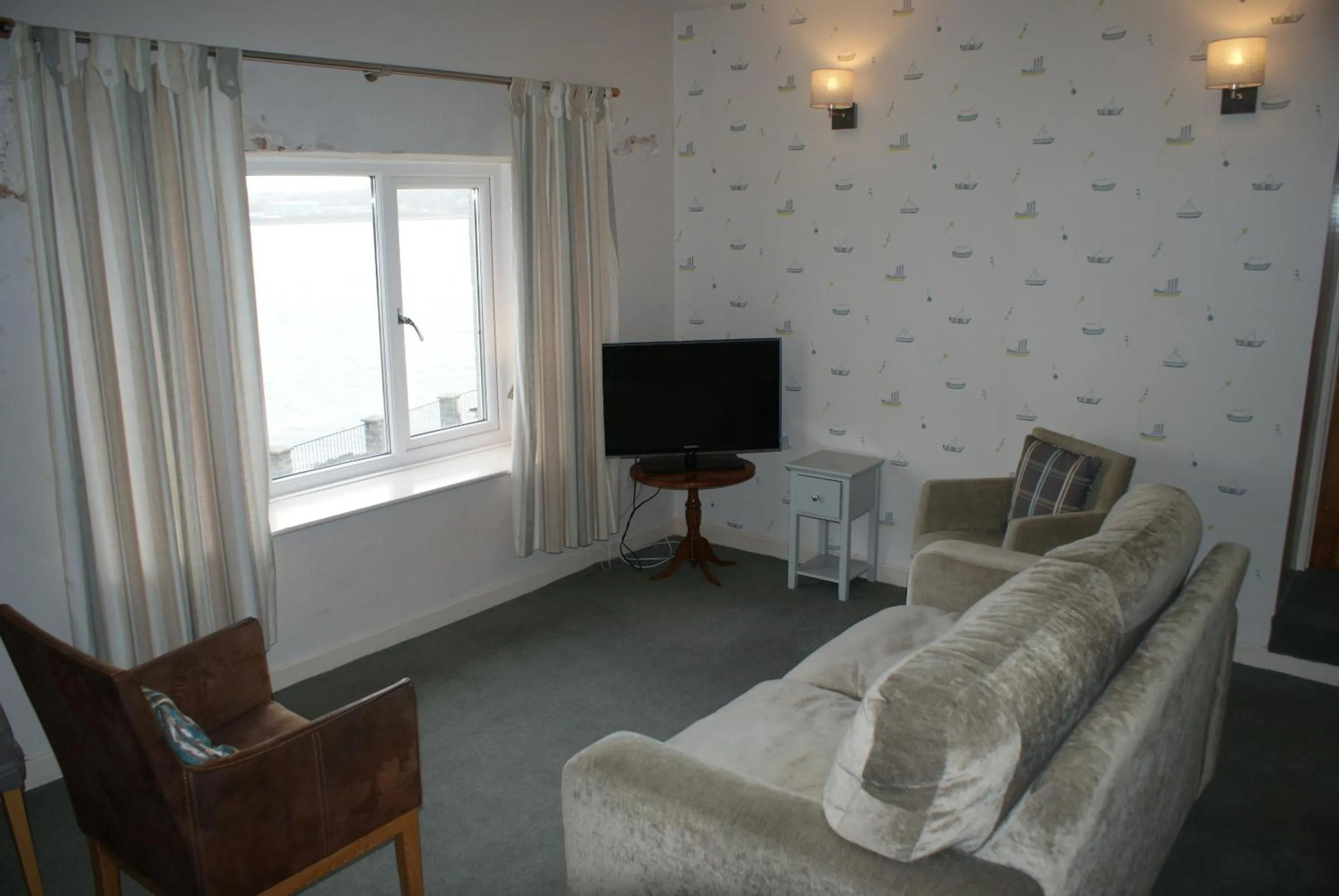 Living room in Ferry House Inn