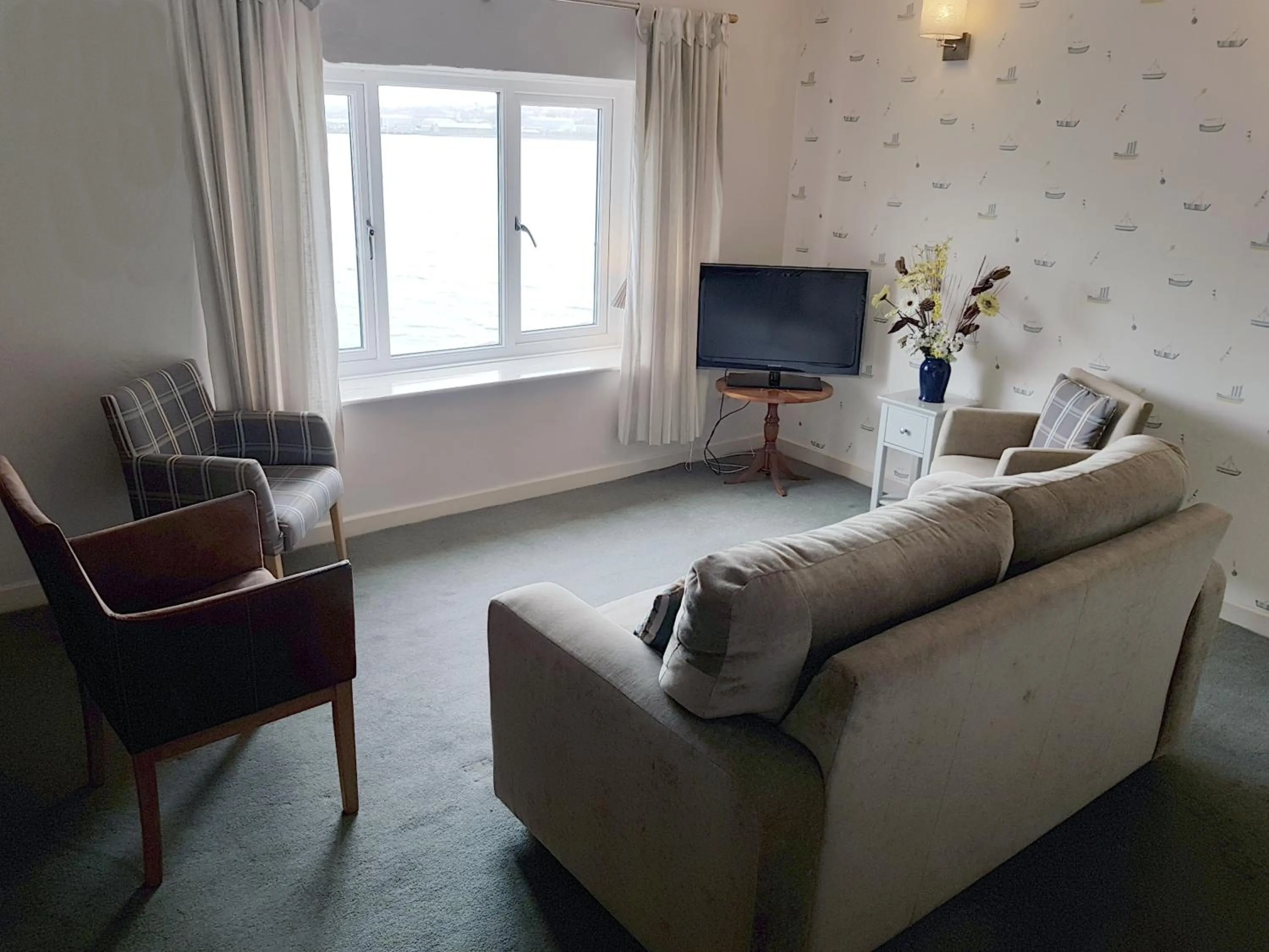 Living room in Ferry House Inn