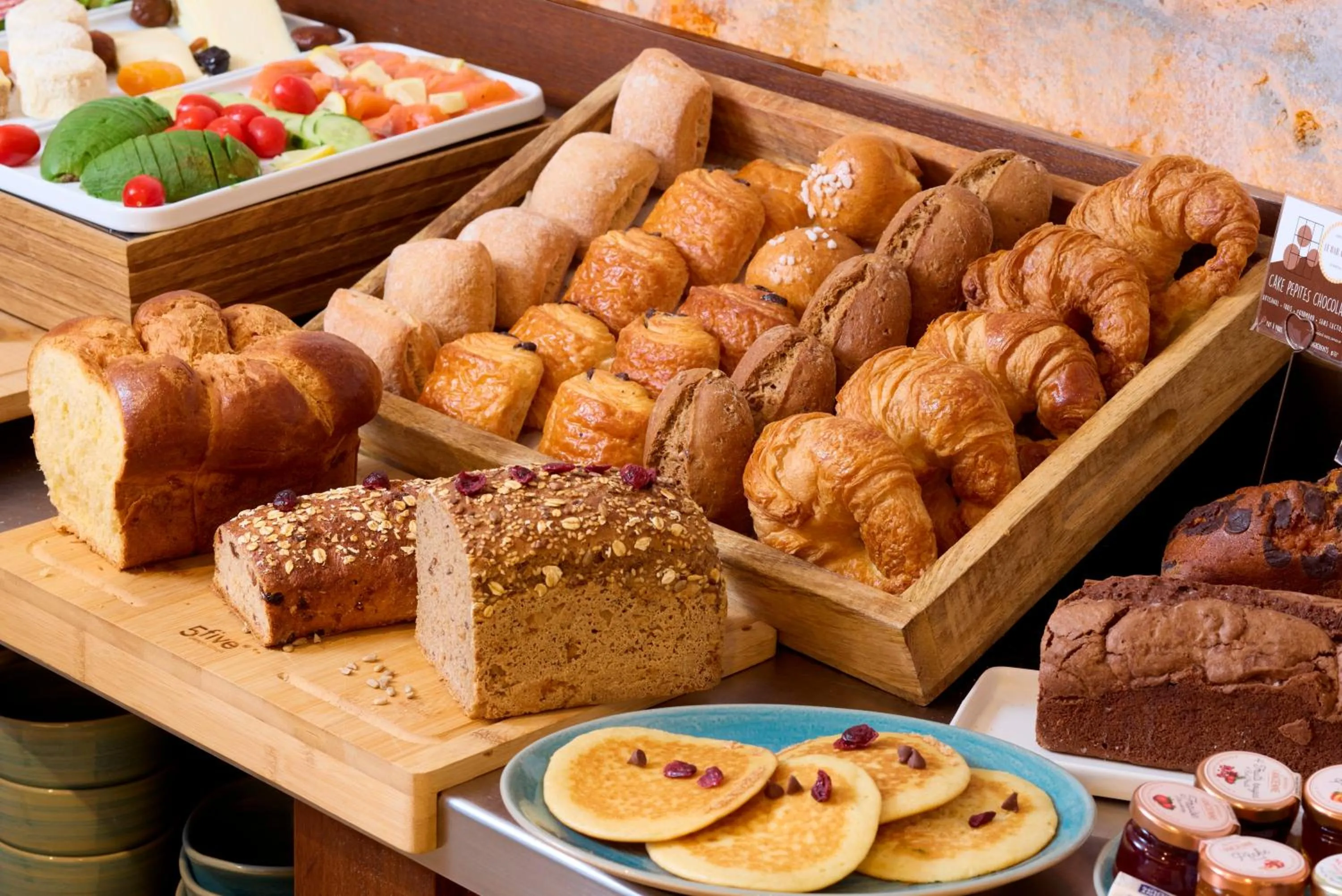 Breakfast in Le Relais Saint Honoré