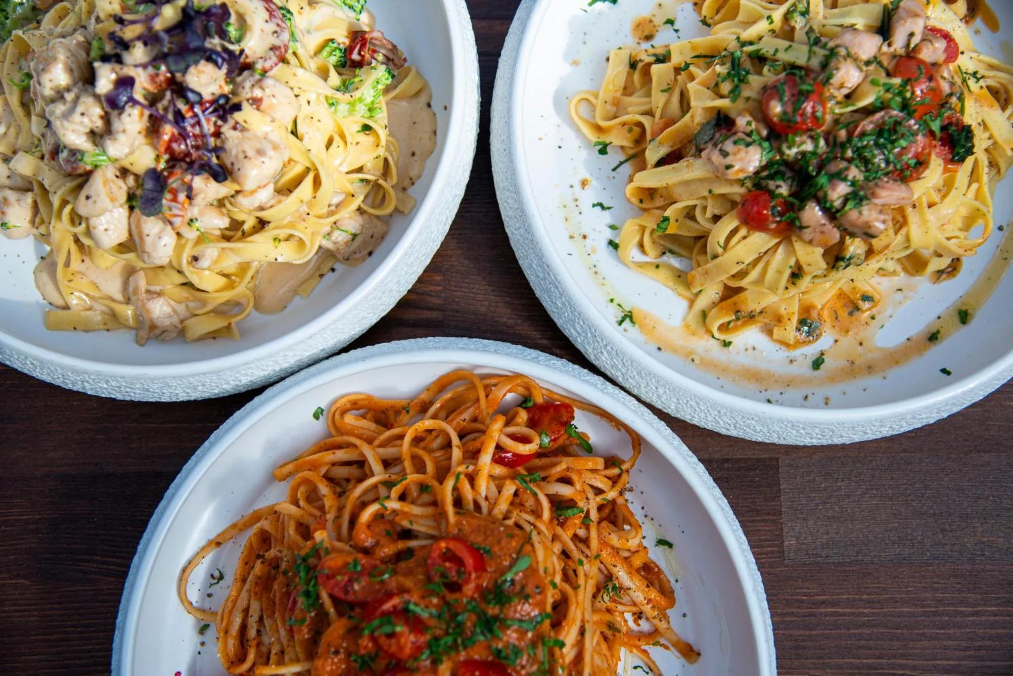 Restaurant/places to eat in Arco Naxos Luxury Apartments