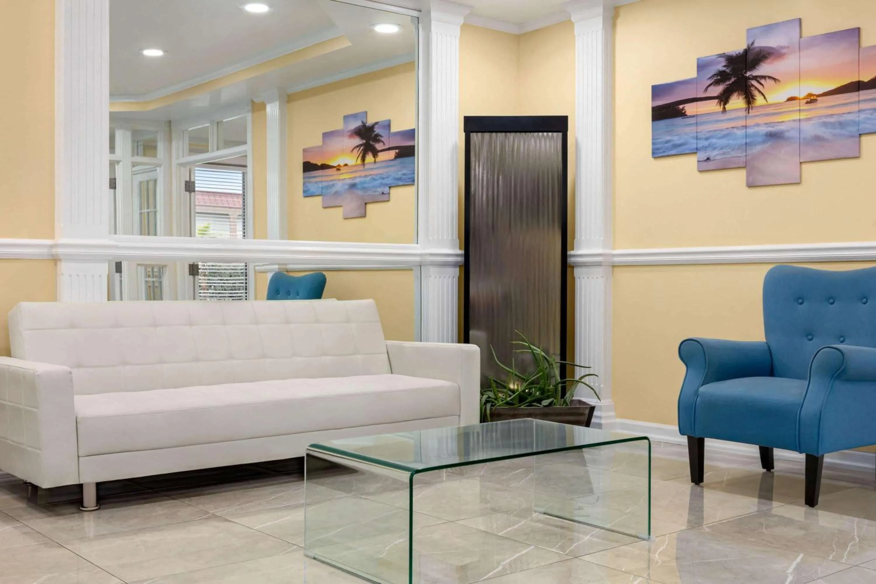 Lobby or reception in Days Inn by Wyndham Kingsland GA