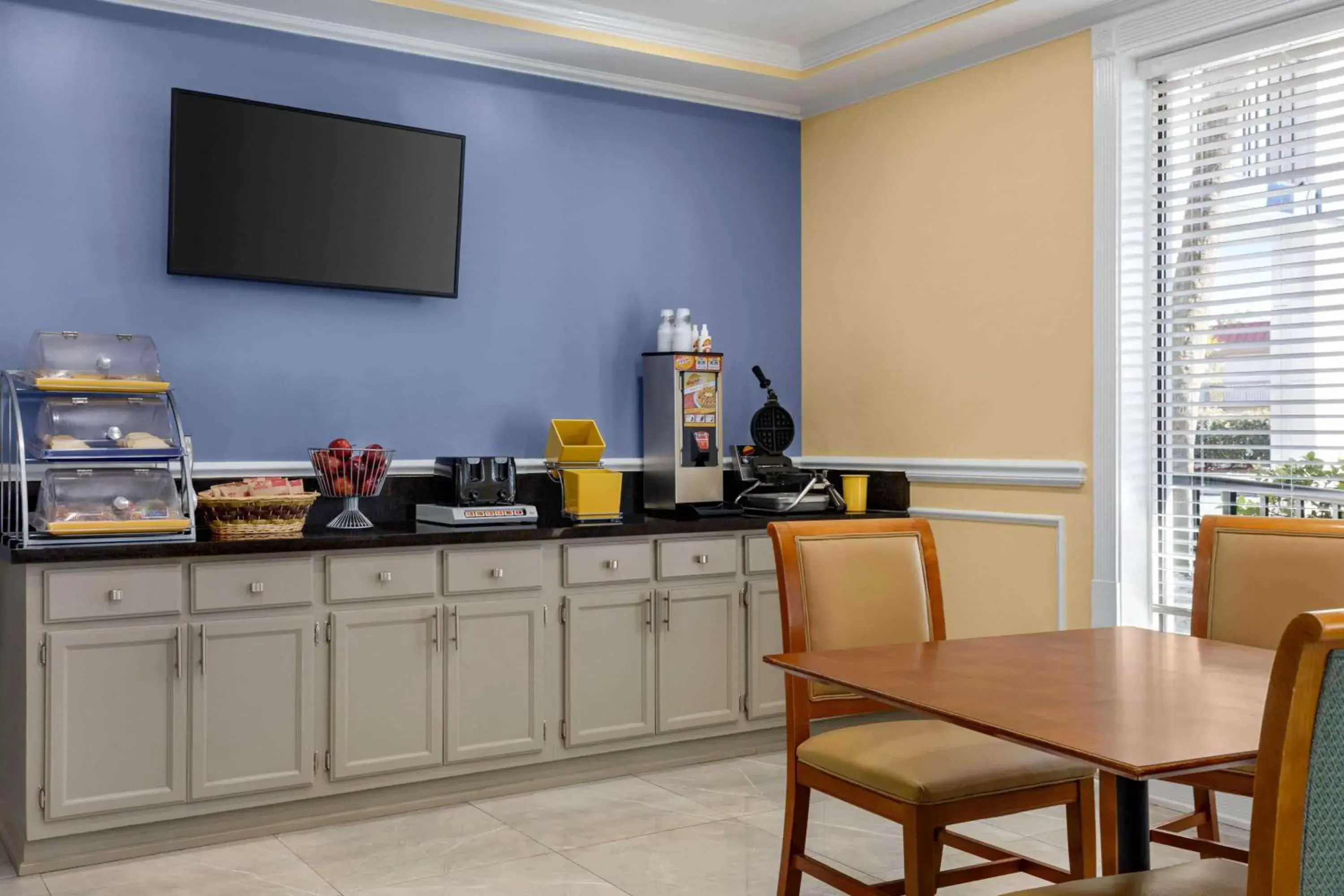 Restaurant/places to eat in Days Inn by Wyndham Kingsland GA Restaurant/places to eat in Days Inn by Wyndham Kingsland GA