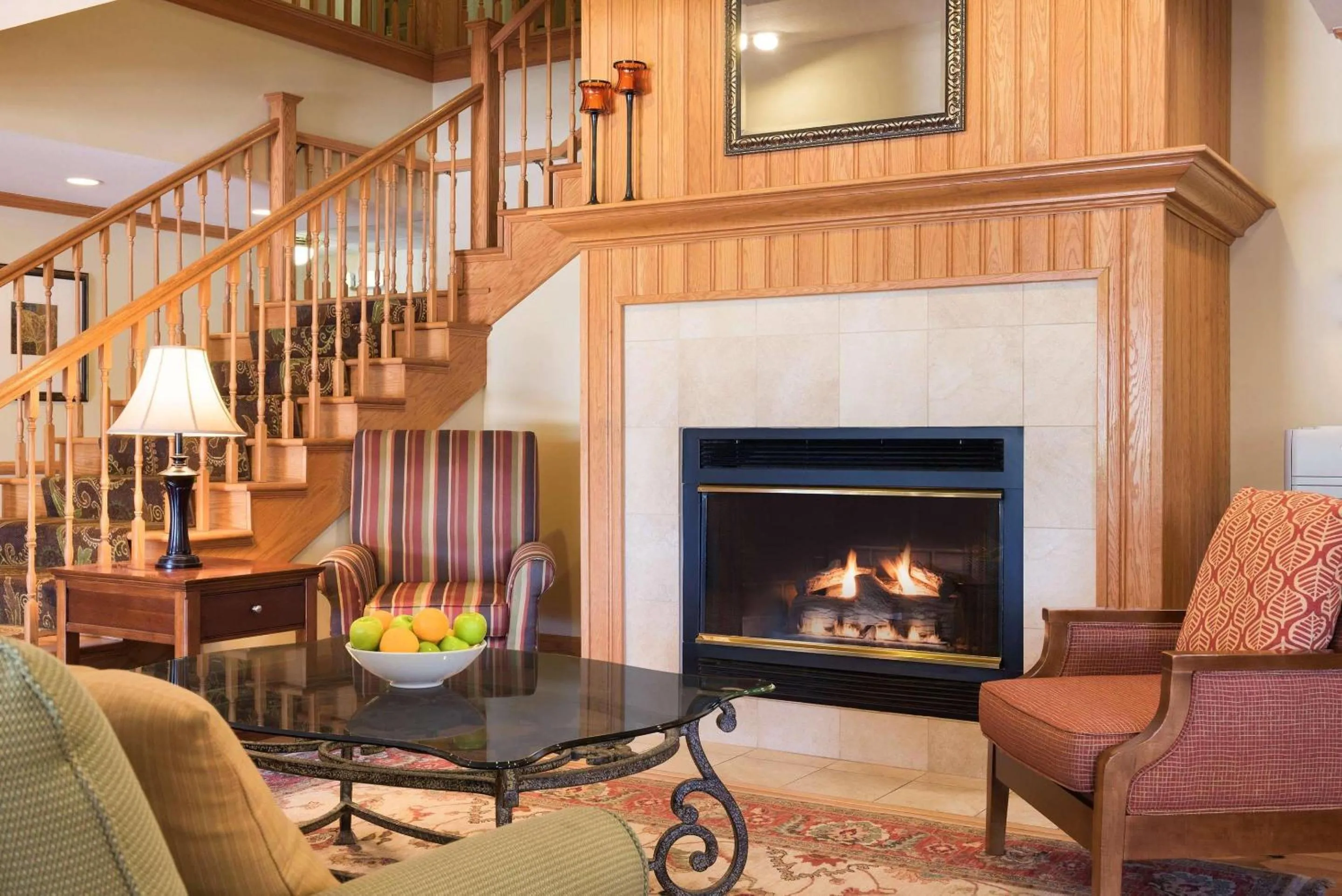 Lobby or reception in Country Inn & Suites by Radisson, Davenport - Quad Cities