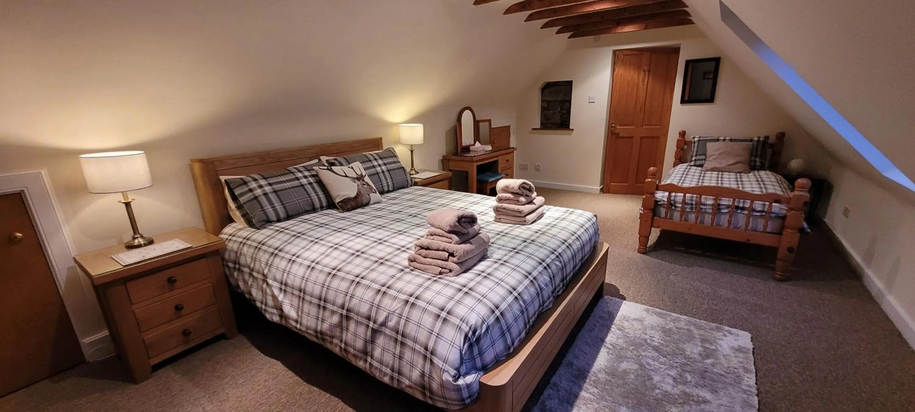 Ard Darach Cottage - very central