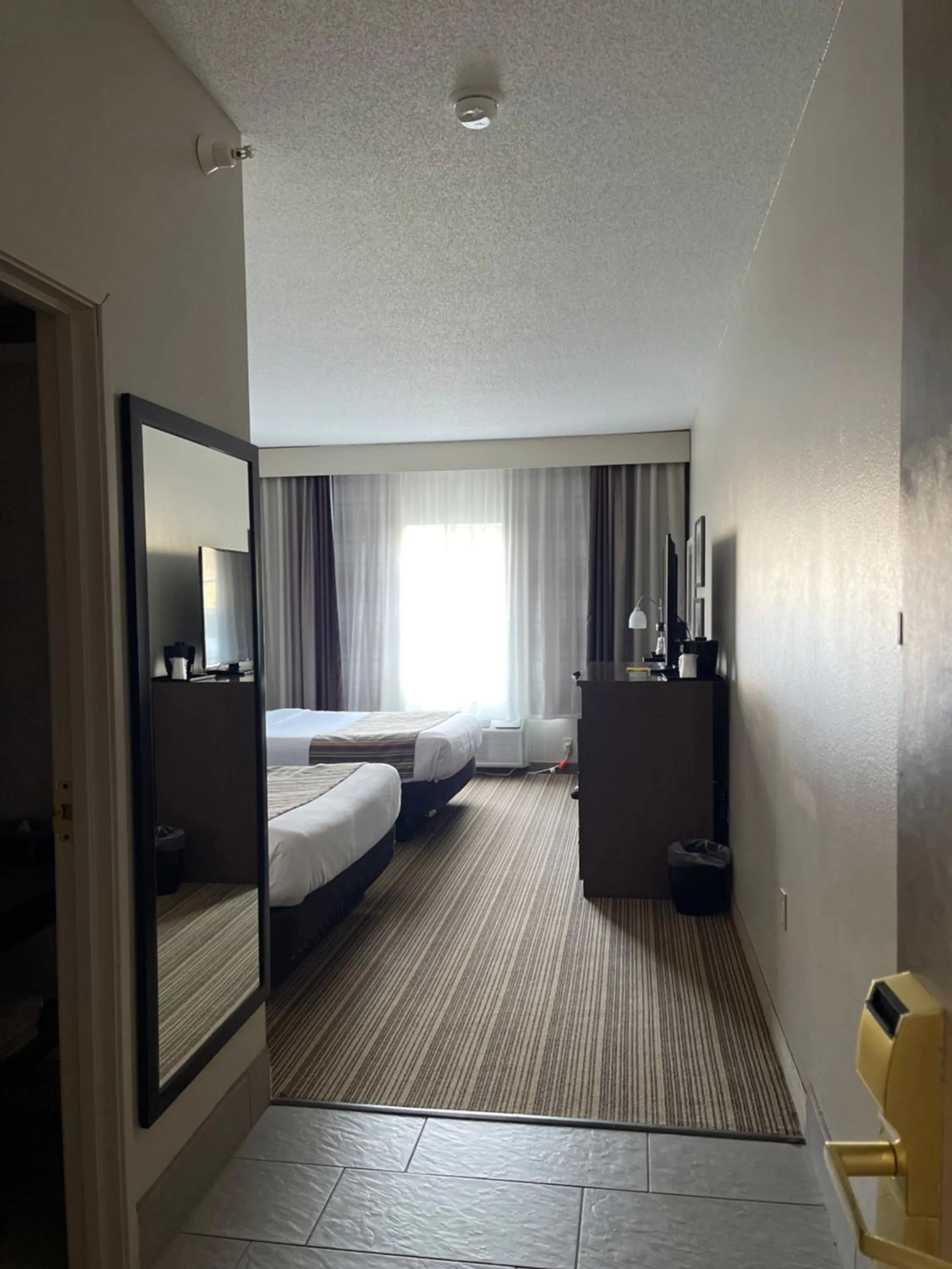 Bed in Country Inn & Suites by Radisson, Prairie du Chien