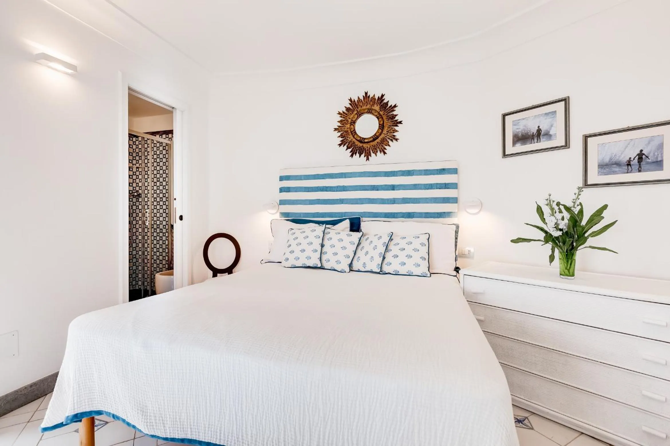 Photo of the whole room, Bed in Torre Silja