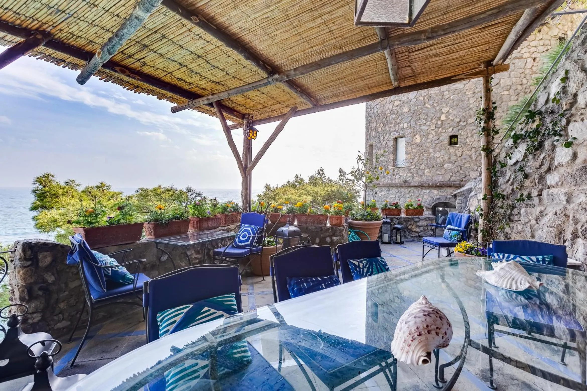 Patio in Torre Silja