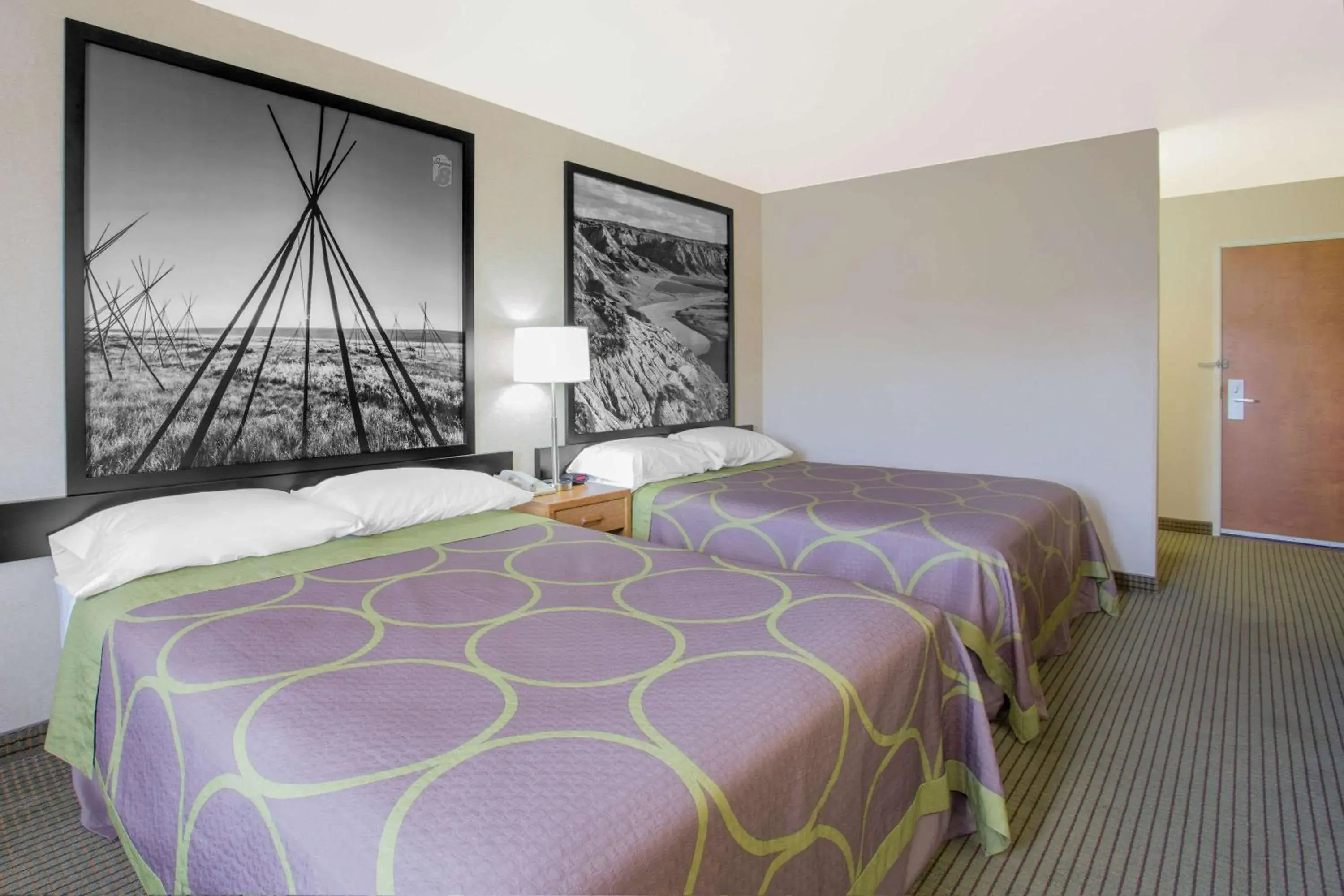 Photo of the whole room, Bed in Super 8 by Wyndham Havre Photo of the whole room, Bed in Super 8 by Wyndham Havre