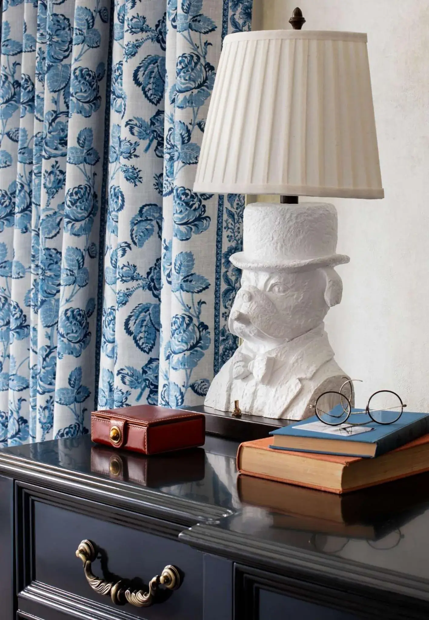 Photo of the whole room in Graduate by Hilton New Haven Photo of the whole room in Graduate by Hilton New Haven