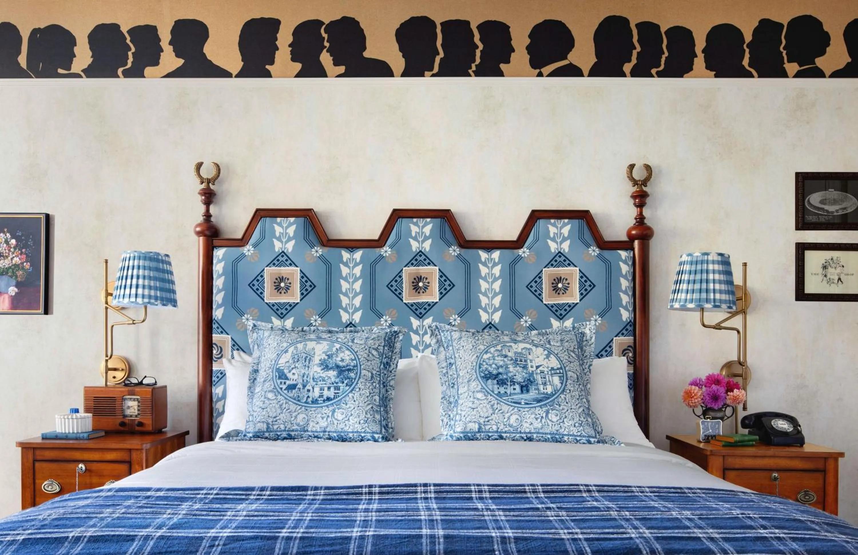 Bed in Graduate by Hilton New Haven