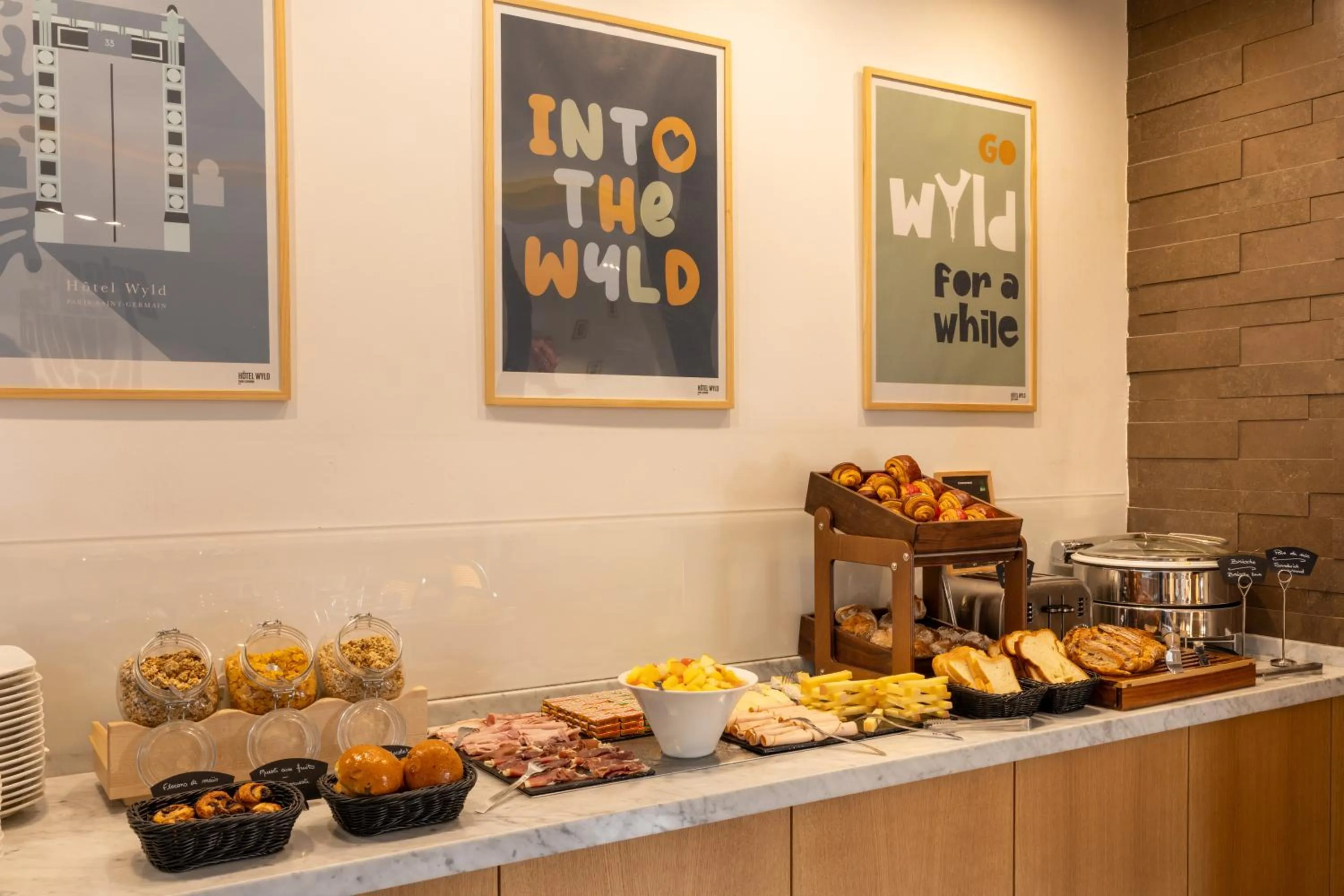 Buffet breakfast in Hôtel WYLD Saint Germain