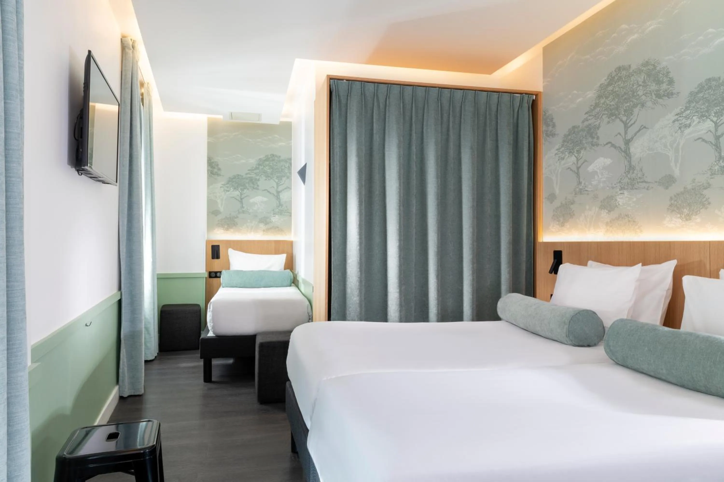 Bed in Hôtel WYLD Saint Germain