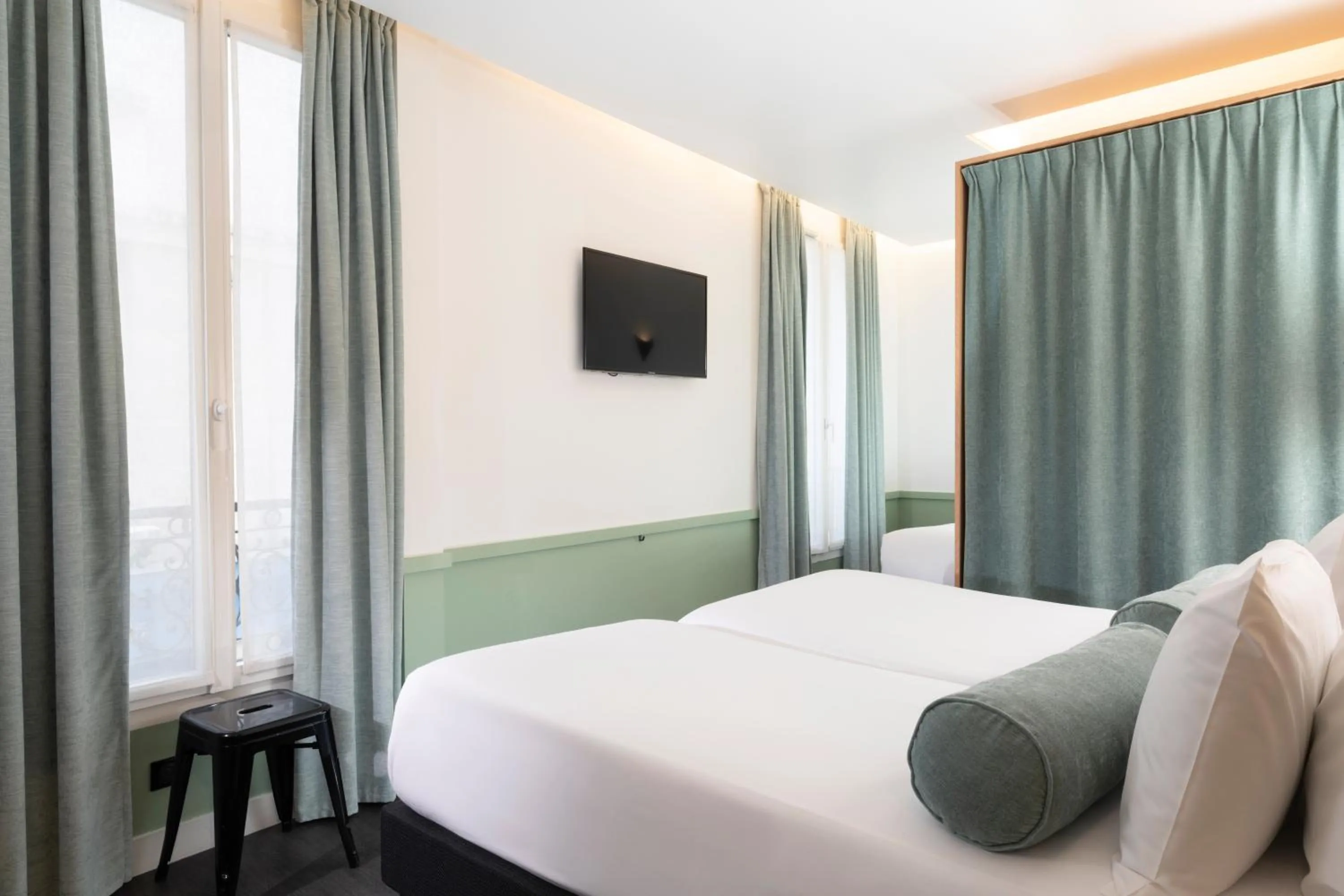 Bed in Hôtel WYLD Saint Germain