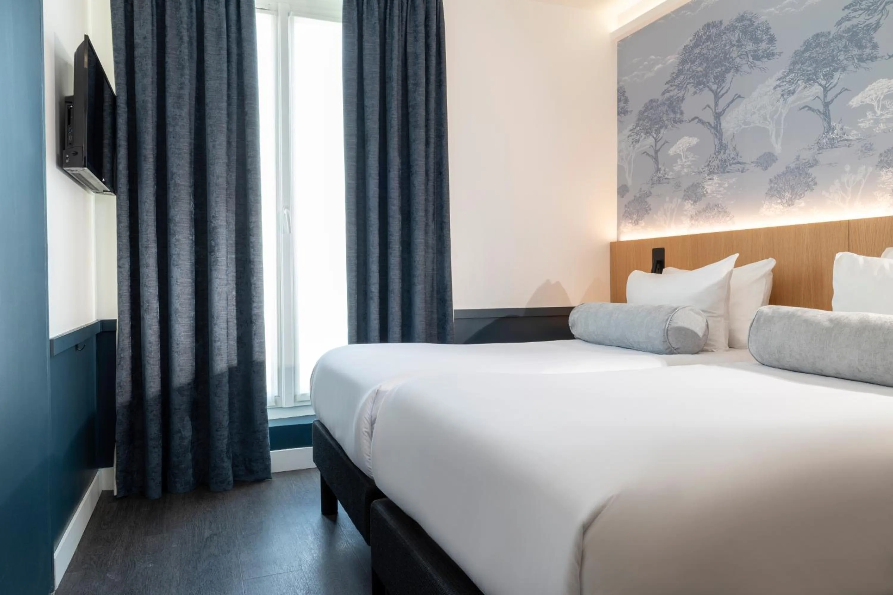 Bed in Hôtel WYLD Saint Germain