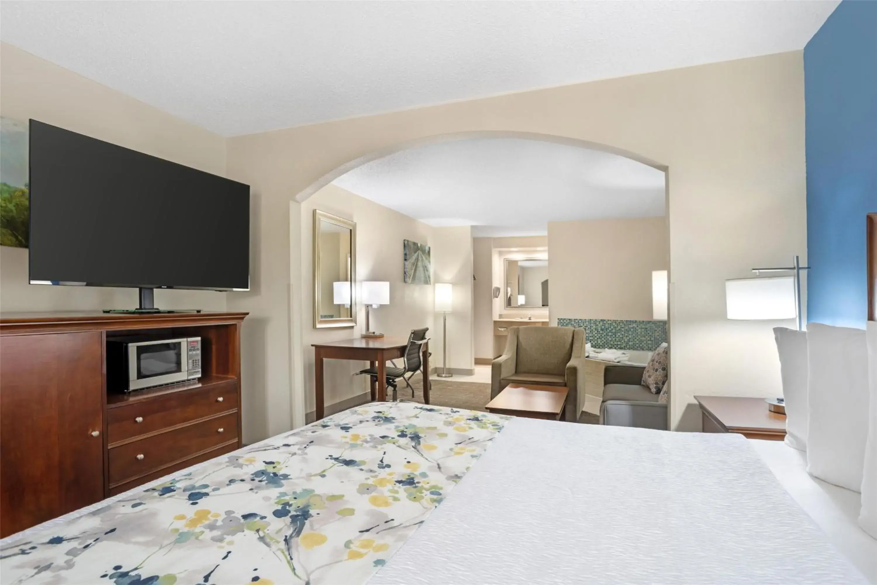 Bedroom, Bed in Best Western Inn & Suites Monroe Bedroom, Bed in Best Western Inn & Suites Monroe