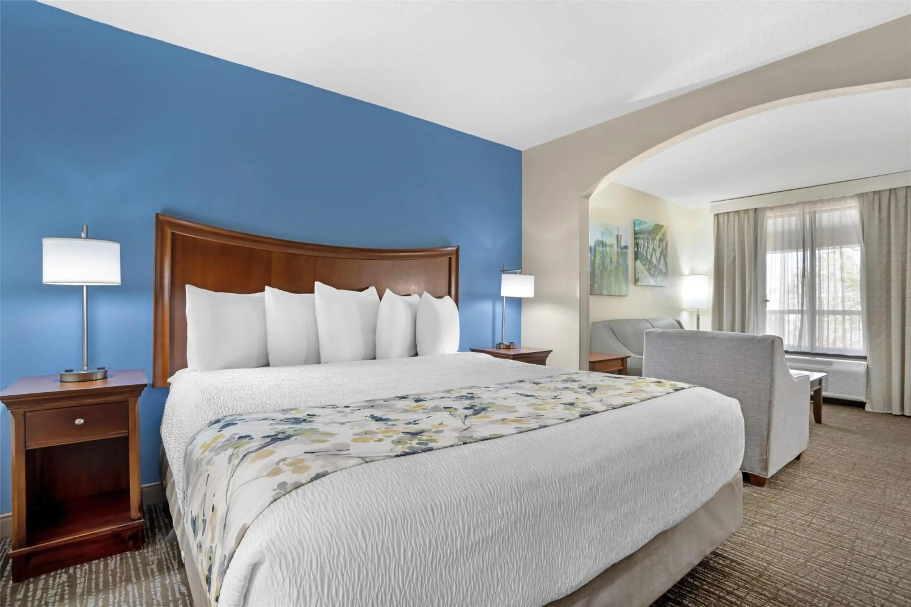 Bedroom, Bed in Best Western Inn & Suites Monroe