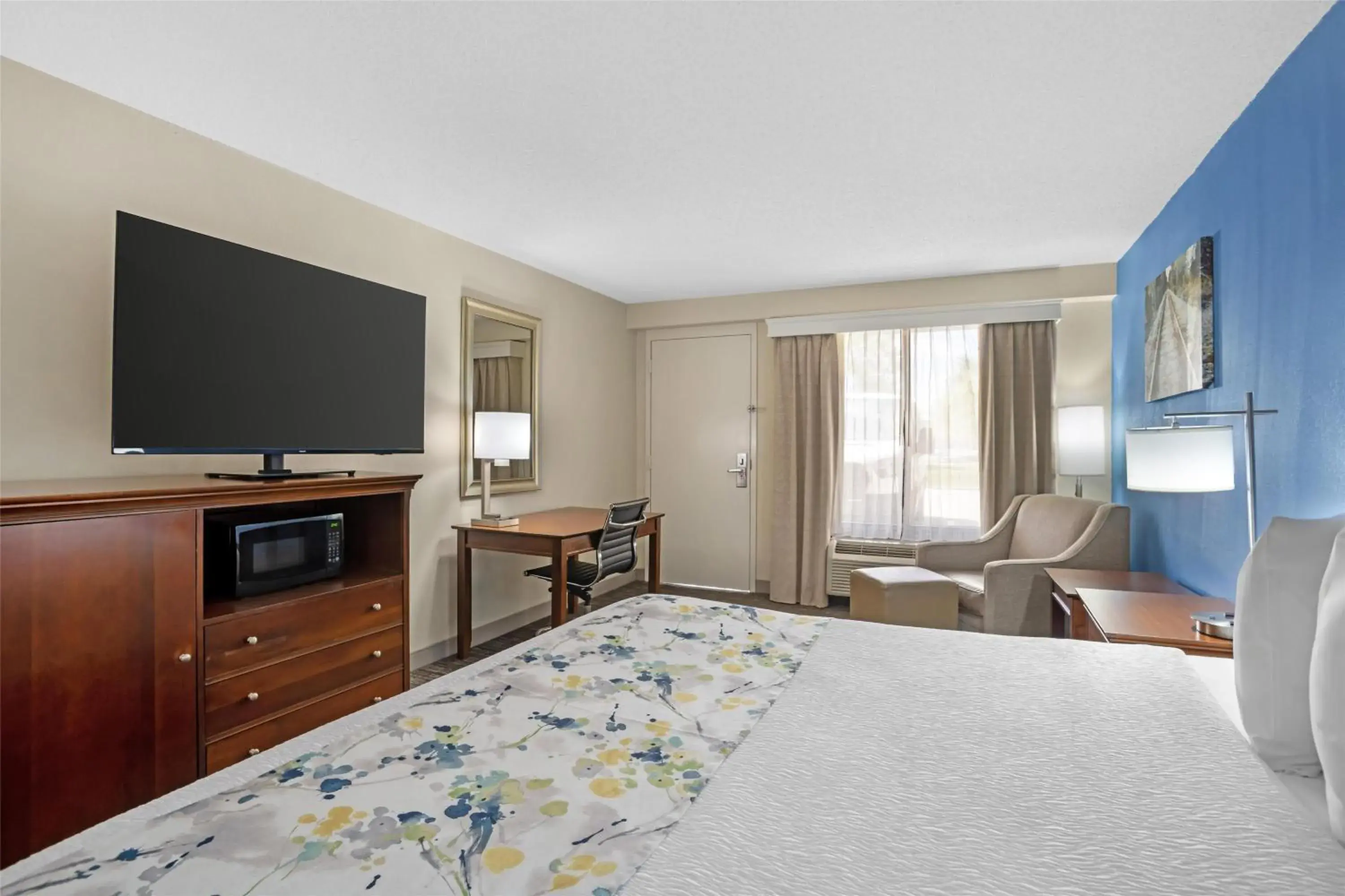 Bedroom, Bed in Best Western Inn & Suites Monroe Bedroom, Bed in Best Western Inn & Suites Monroe