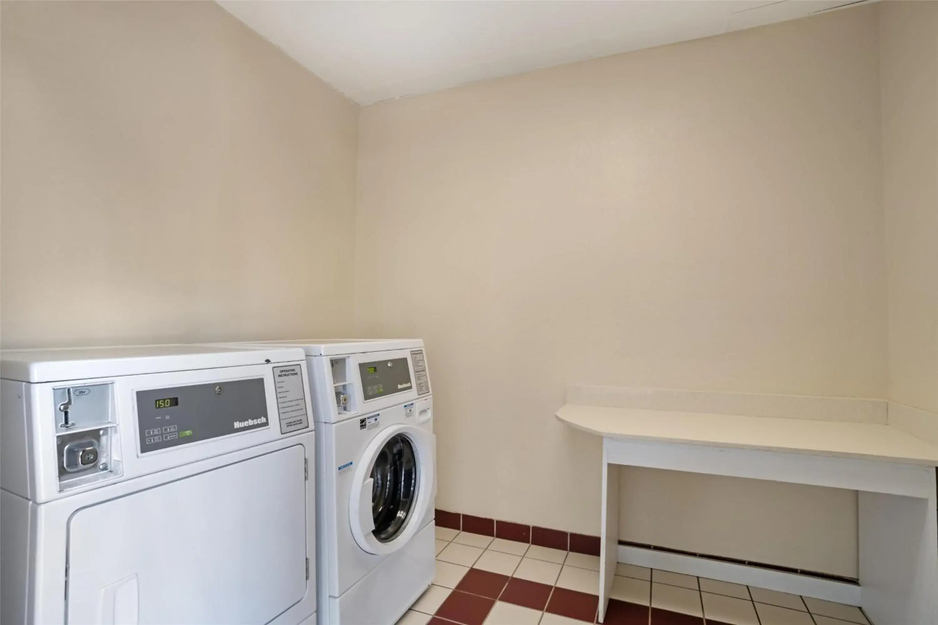 Property building in Best Western Inn & Suites Monroe Property building in Best Western Inn & Suites Monroe