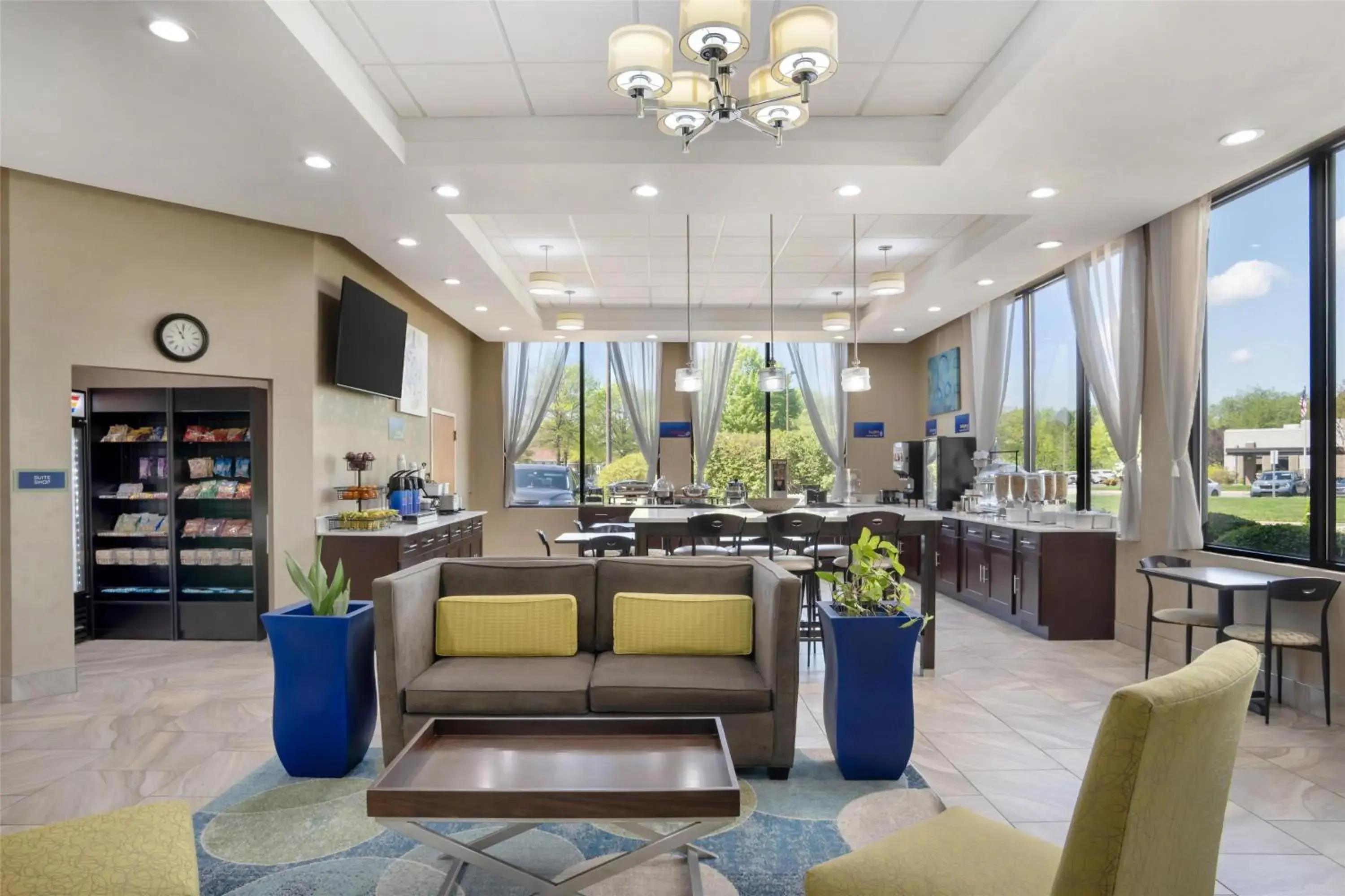 Lobby or reception in Best Western Inn & Suites Monroe Lobby or reception in Best Western Inn & Suites Monroe
