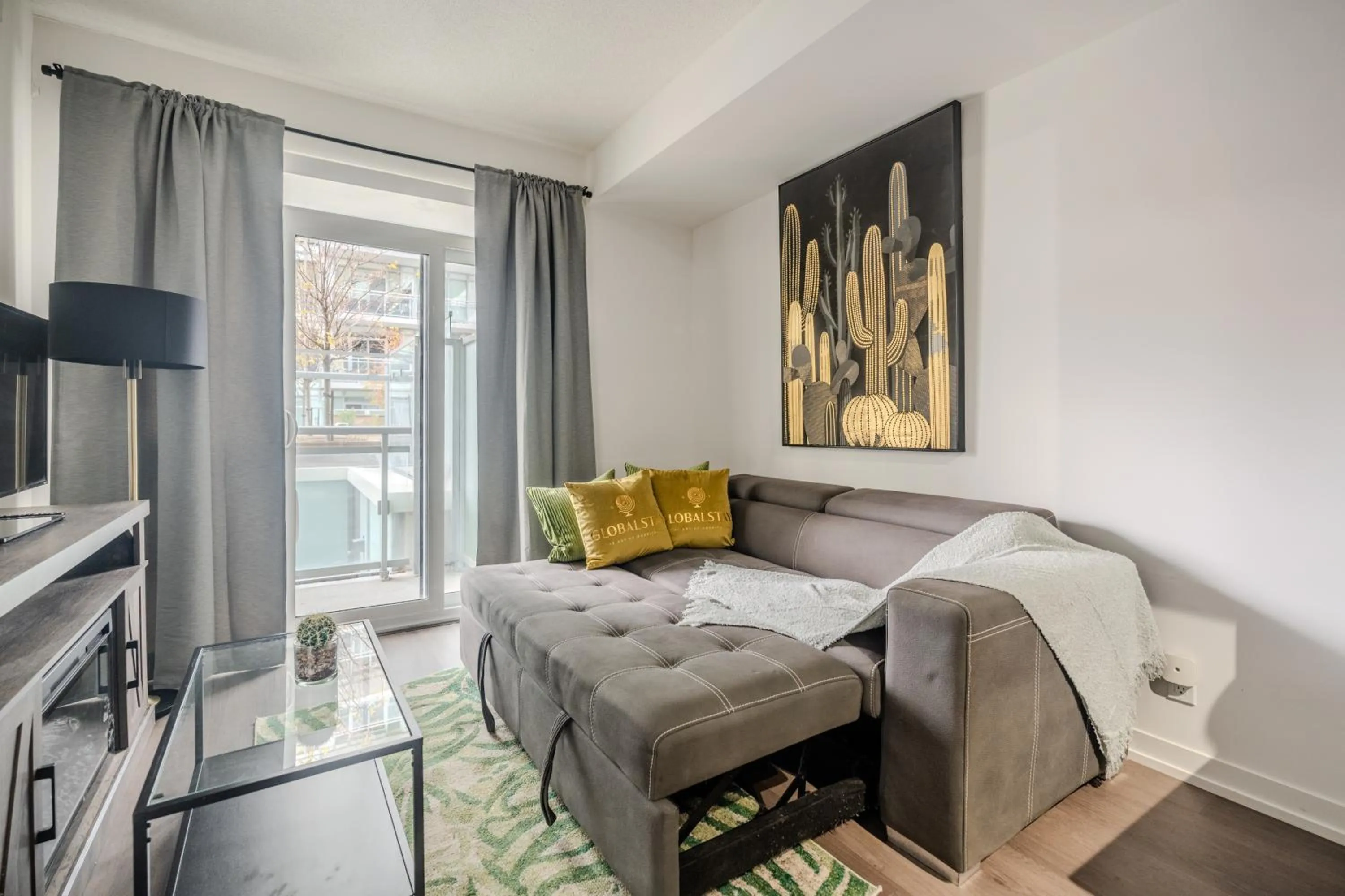 TV and multimedia in Modern Lillian St Apartments by GLOBALSTAY