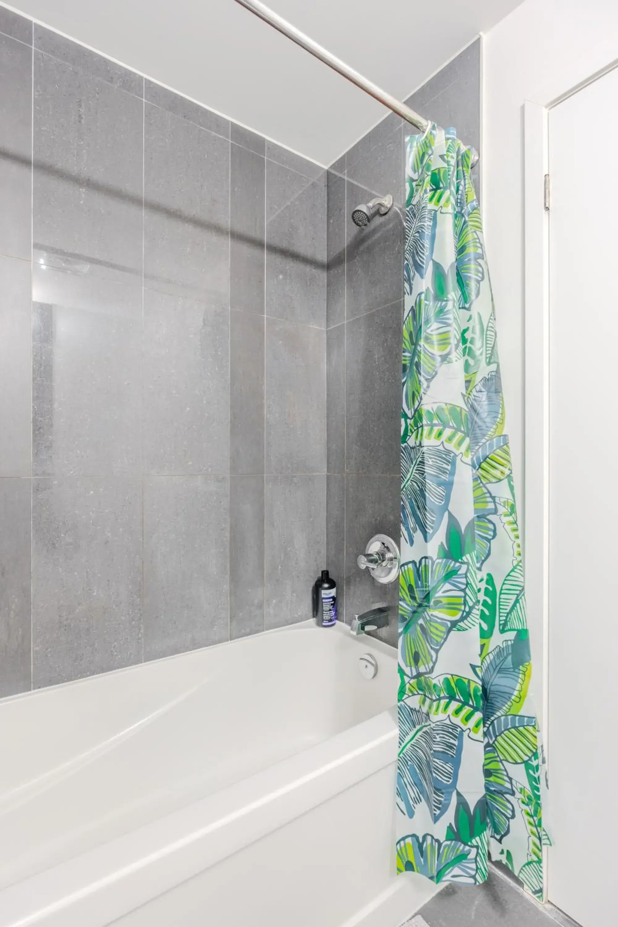 Shower in Modern Lillian St Apartments by GLOBALSTAY Shower in Modern Lillian St Apartments by GLOBALSTAY