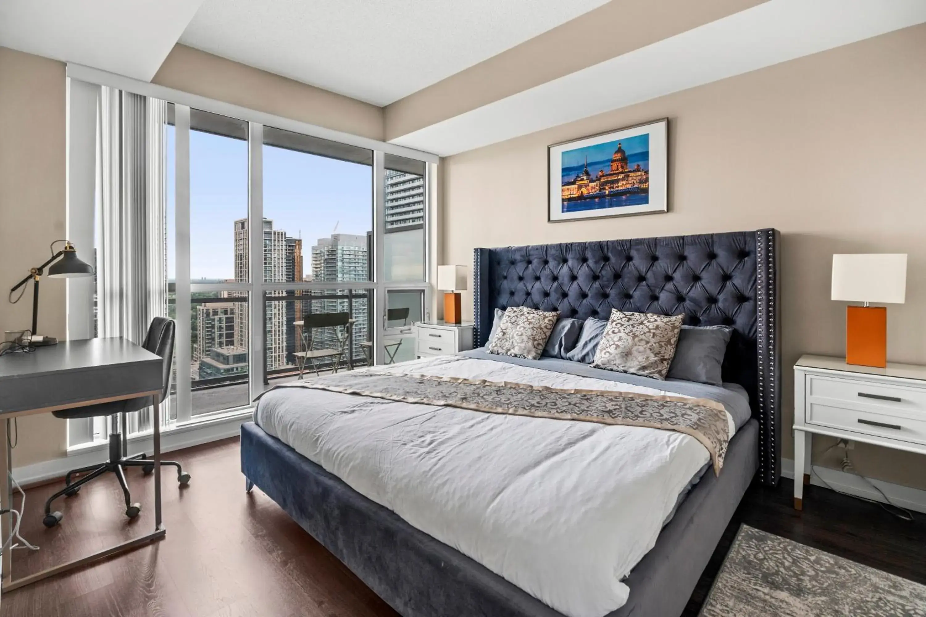 Superior Apartment with Balcony - single occupancy in Modern Lillian St Apartments by GLOBALSTAY Superior Apartment with Balcony - single occupancy in Modern Lillian St Apartments by GLOBALSTAY